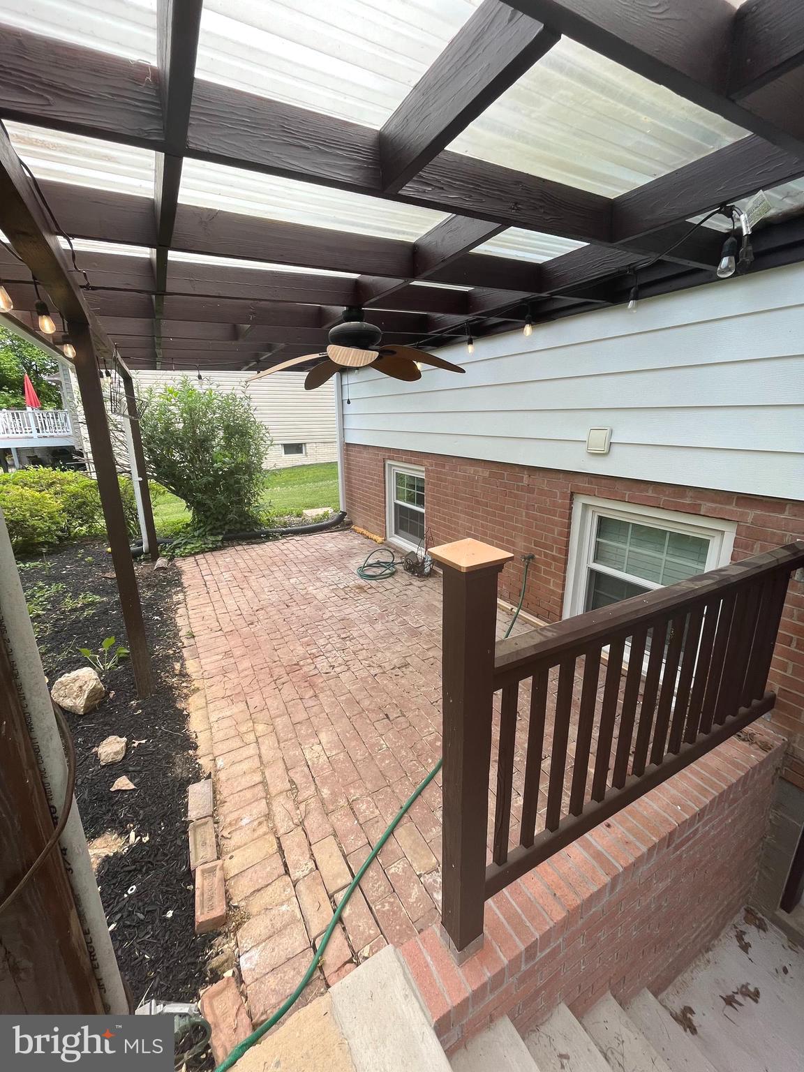 BROADVIEW ACRES - Residential Lease