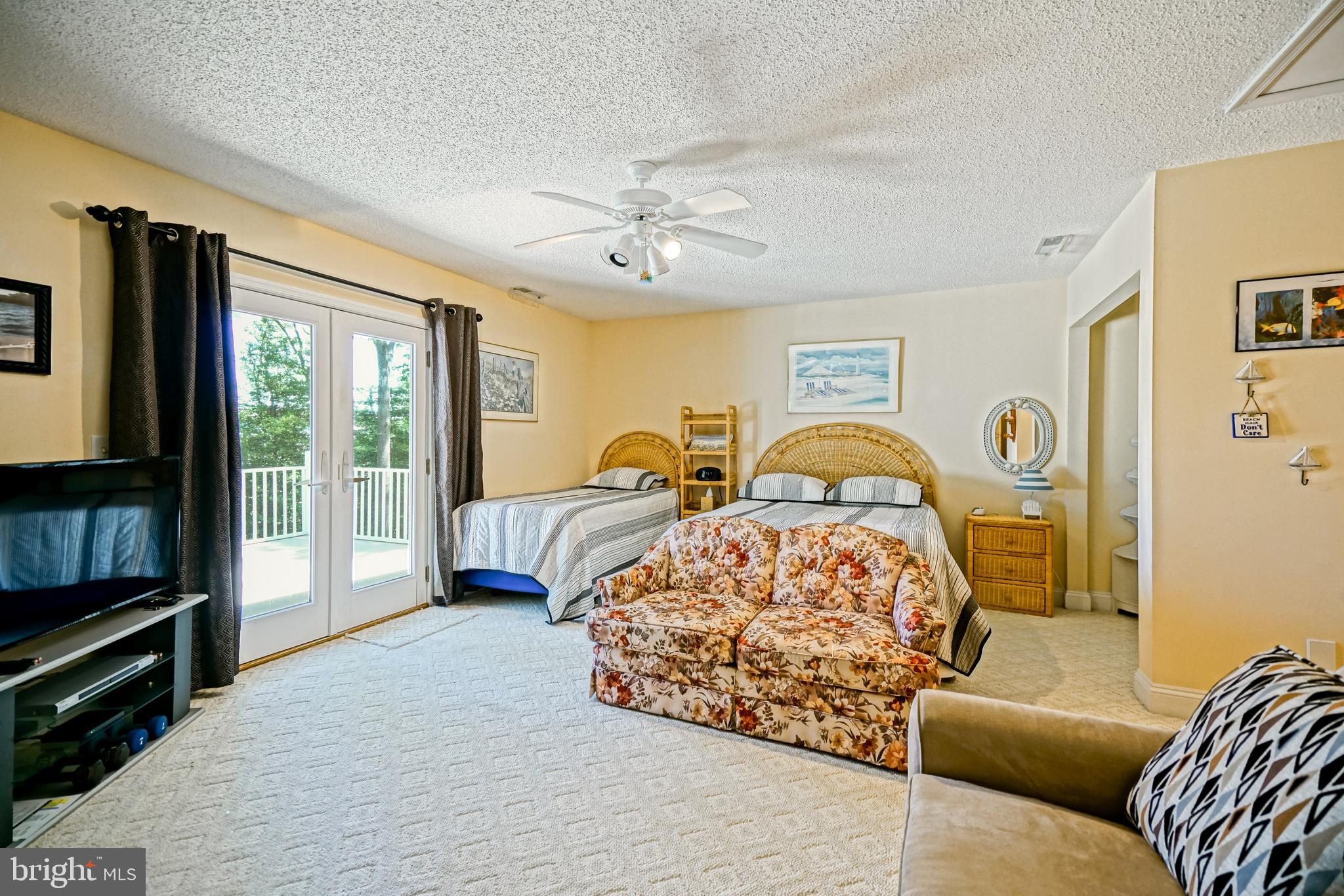 LOVE CREEK WOODS - Residential