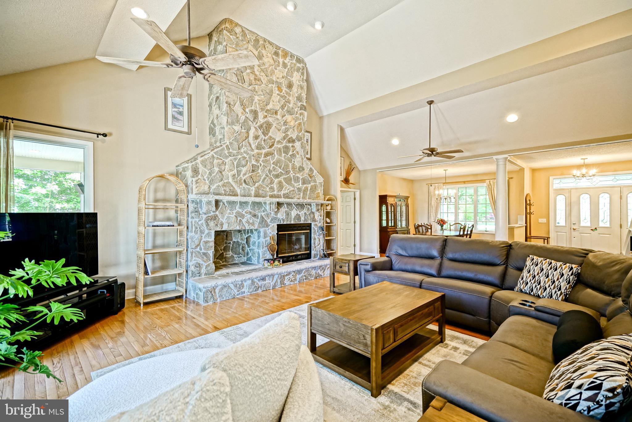 LOVE CREEK WOODS - Residential