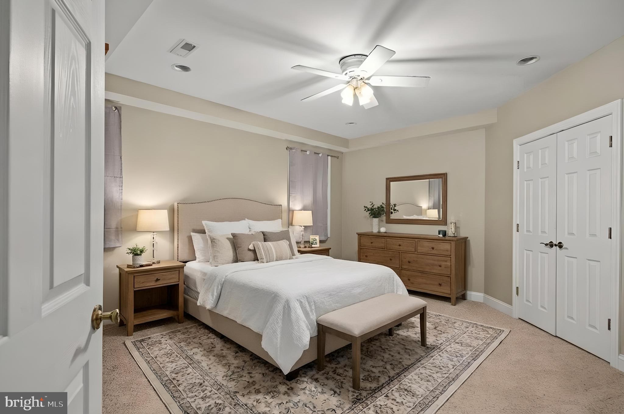 HUNTERS POND - Residential