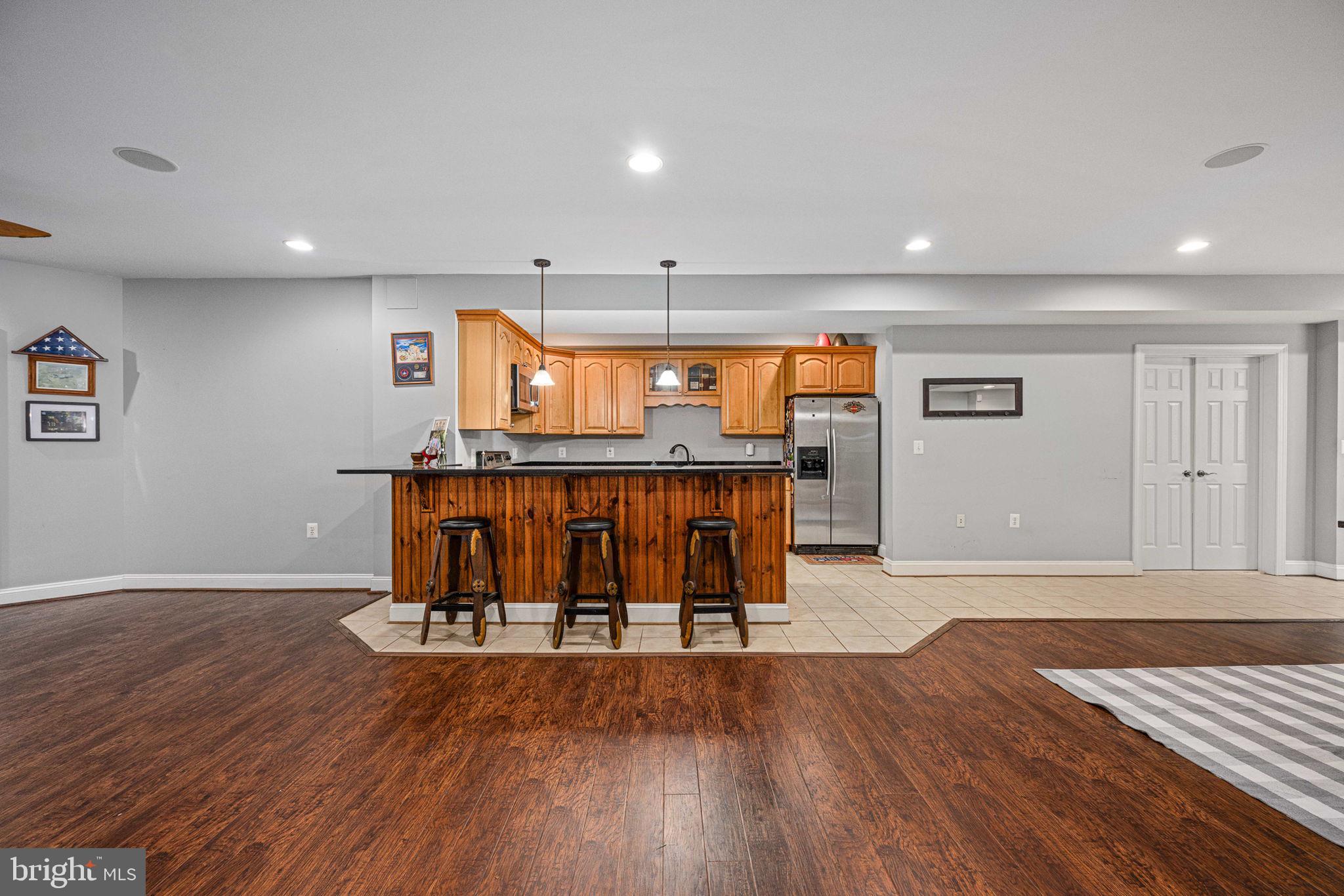 HUNTERS POND - Residential