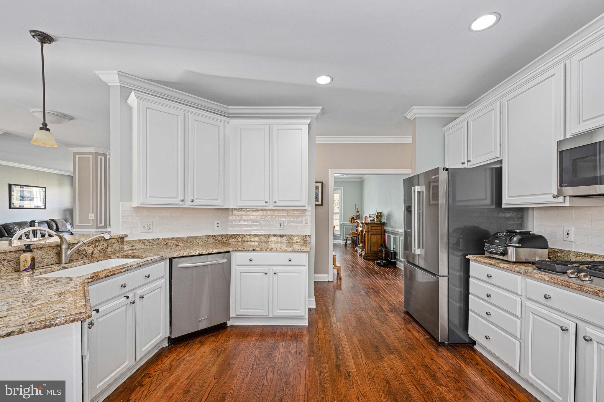 HUNTERS POND - Residential