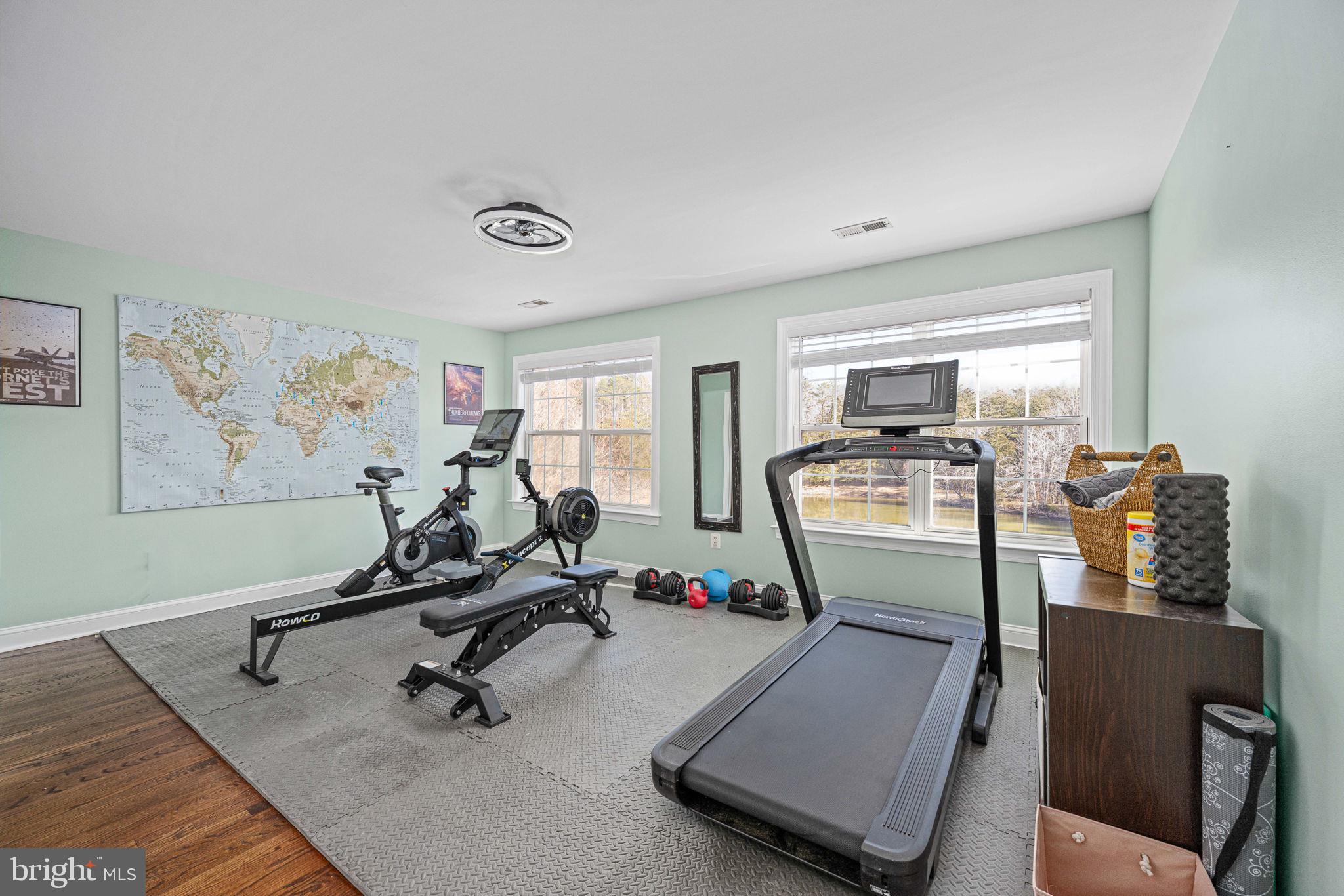 HUNTERS POND - Residential