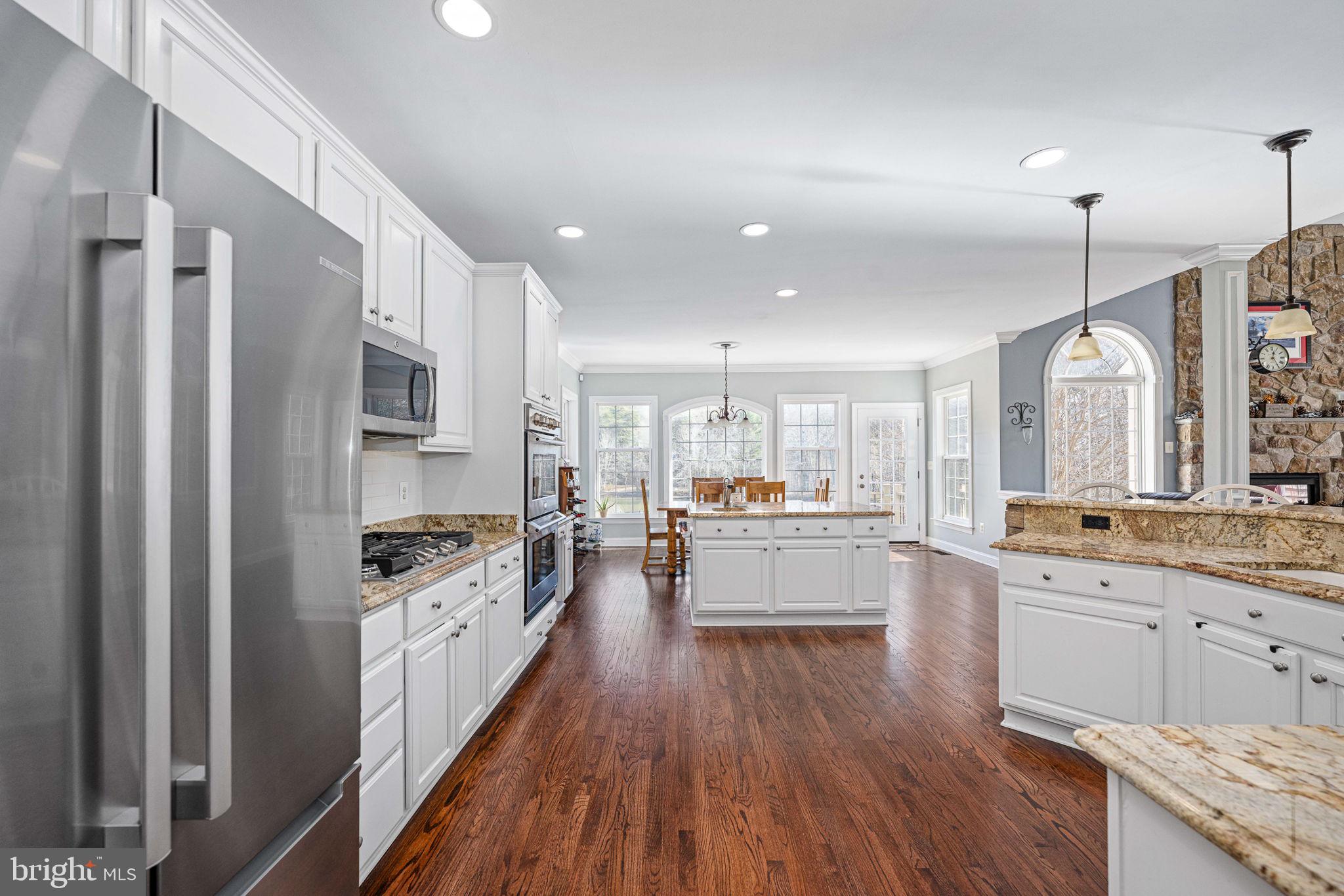 HUNTERS POND - Residential