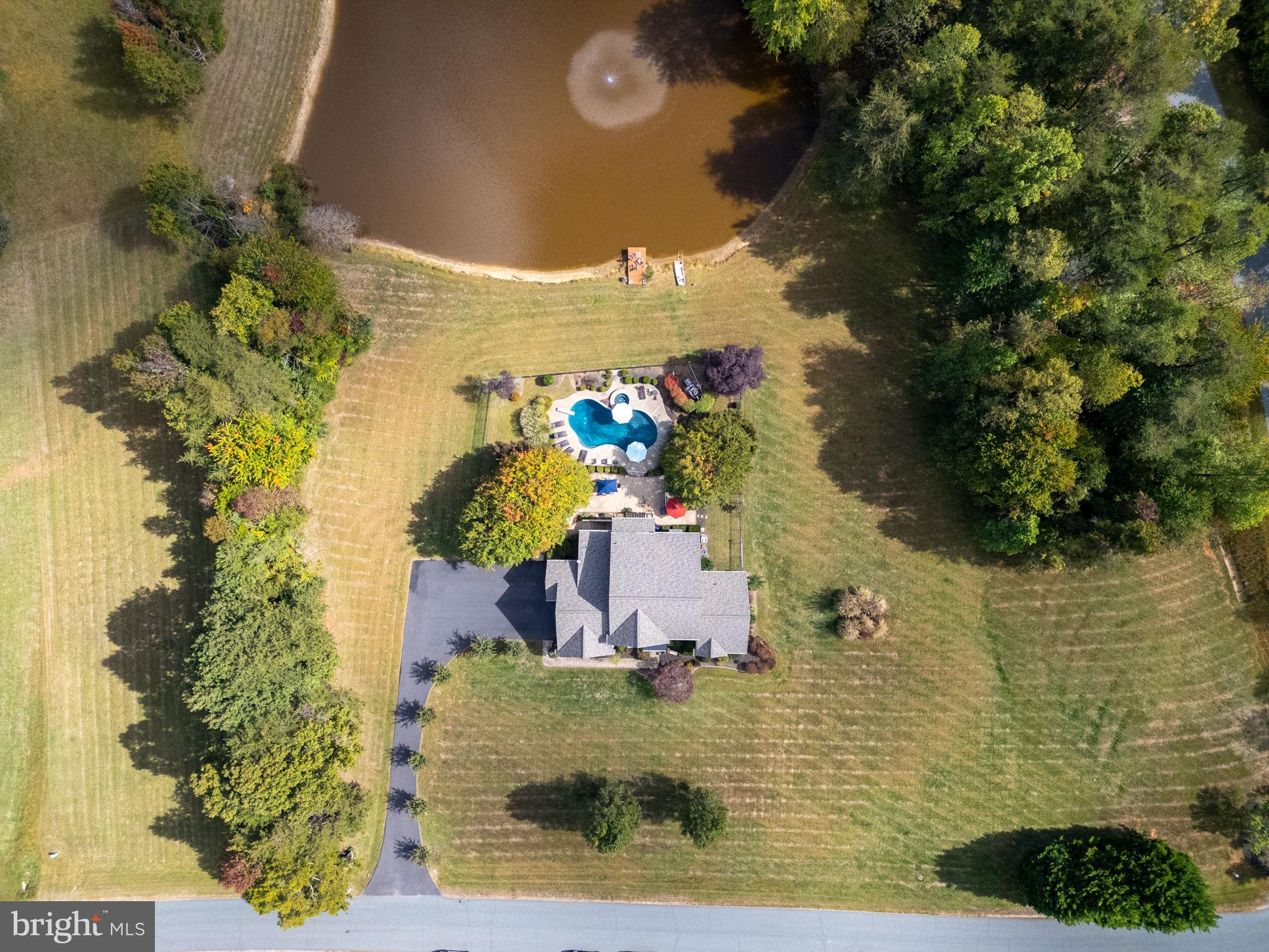 HUNTERS POND - Residential