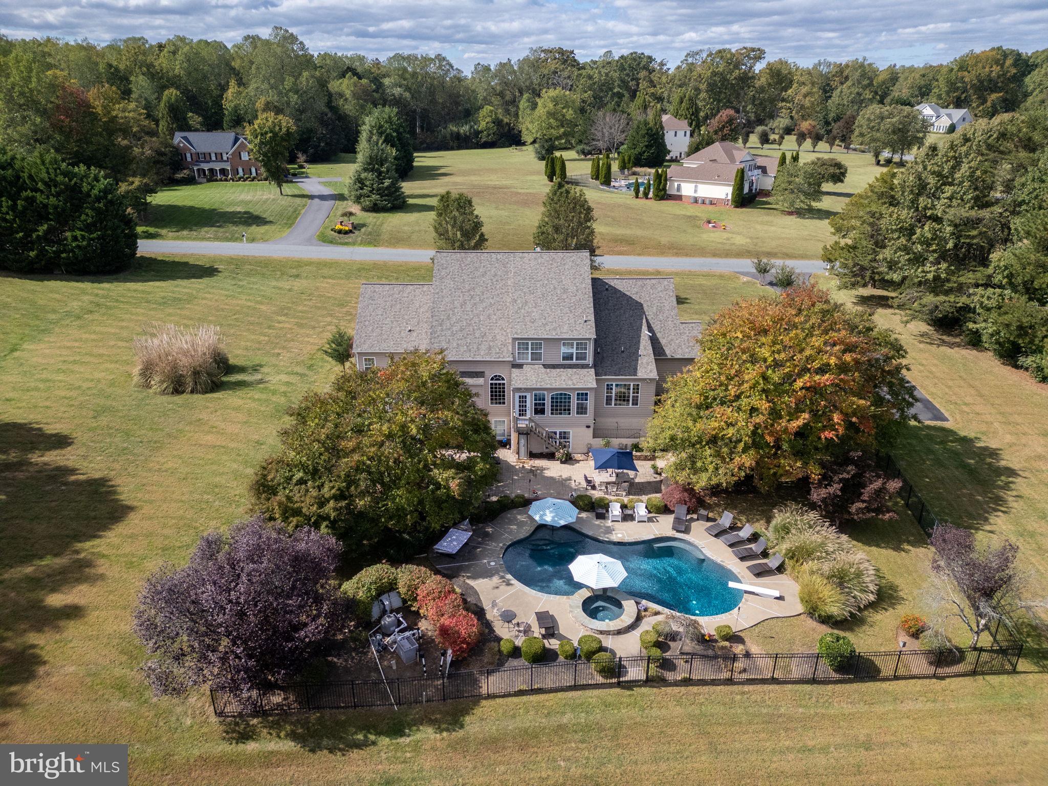 HUNTERS POND - Residential