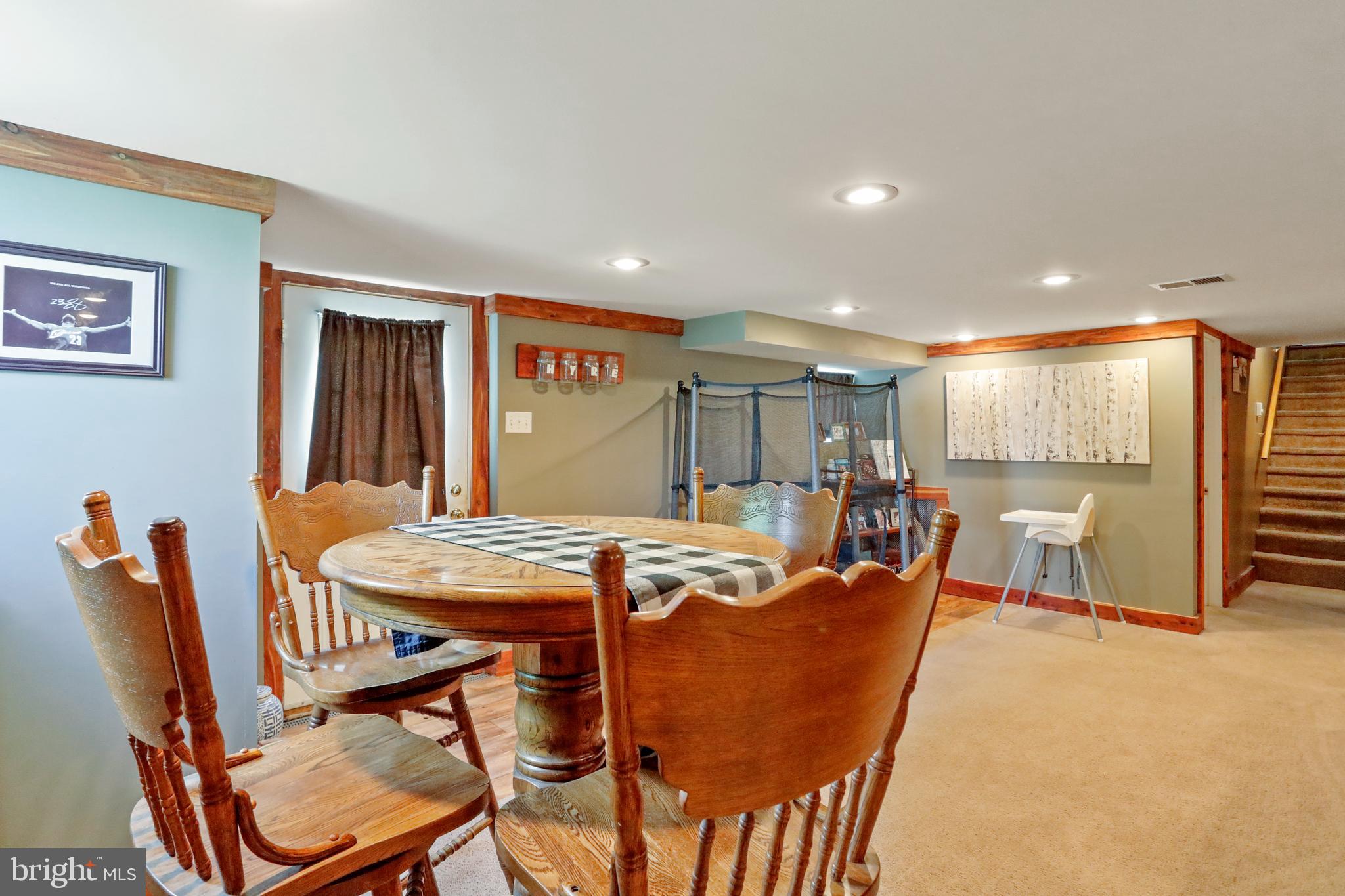 JADWYN ACRES - Residential