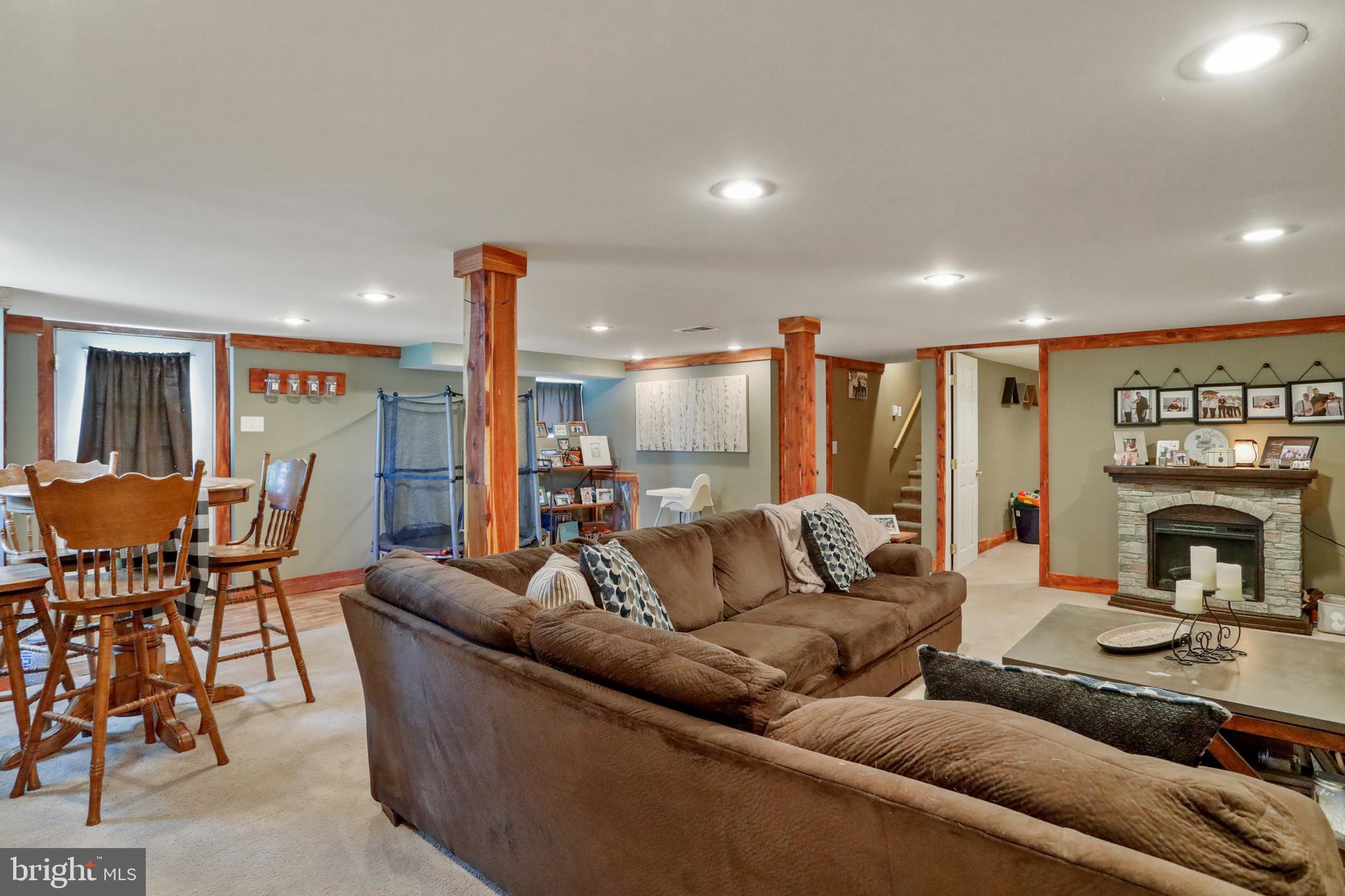 JADWYN ACRES - Residential