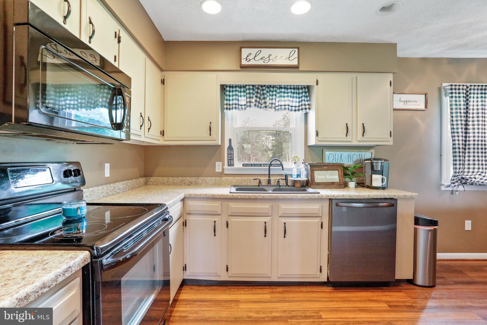 JADWYN ACRES - Residential