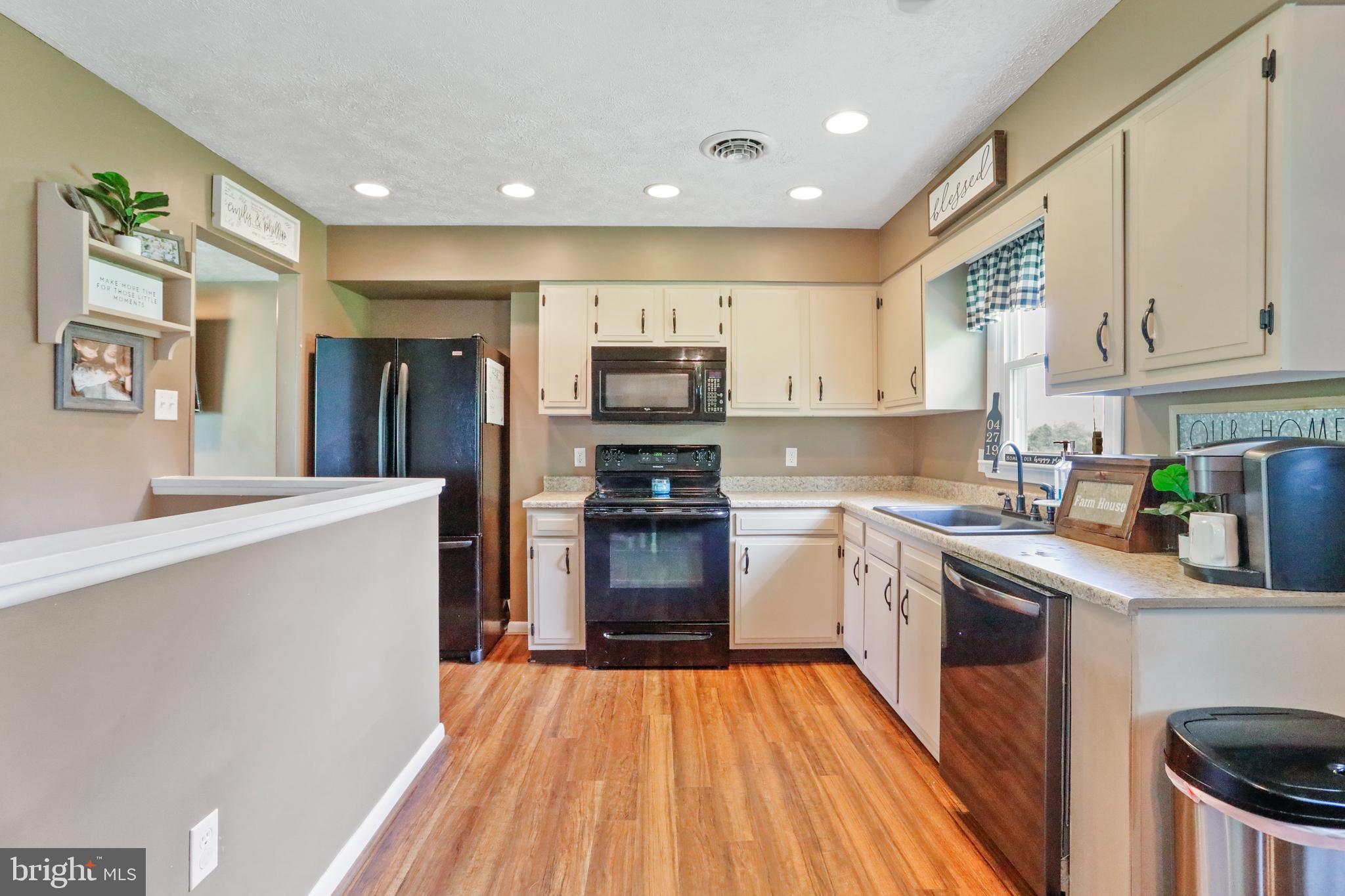 JADWYN ACRES - Residential