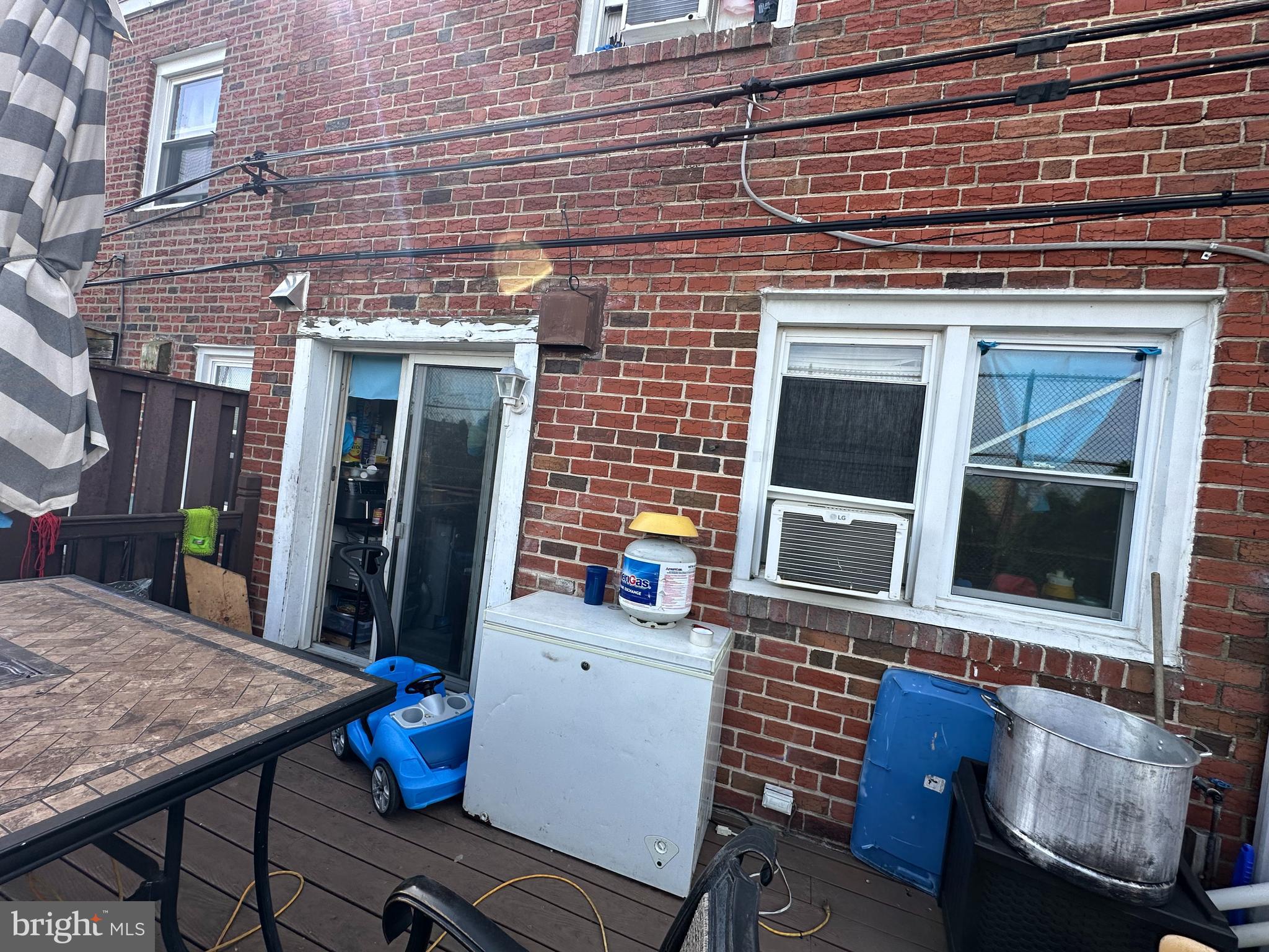 MAYFAIR (WEST) - Residential