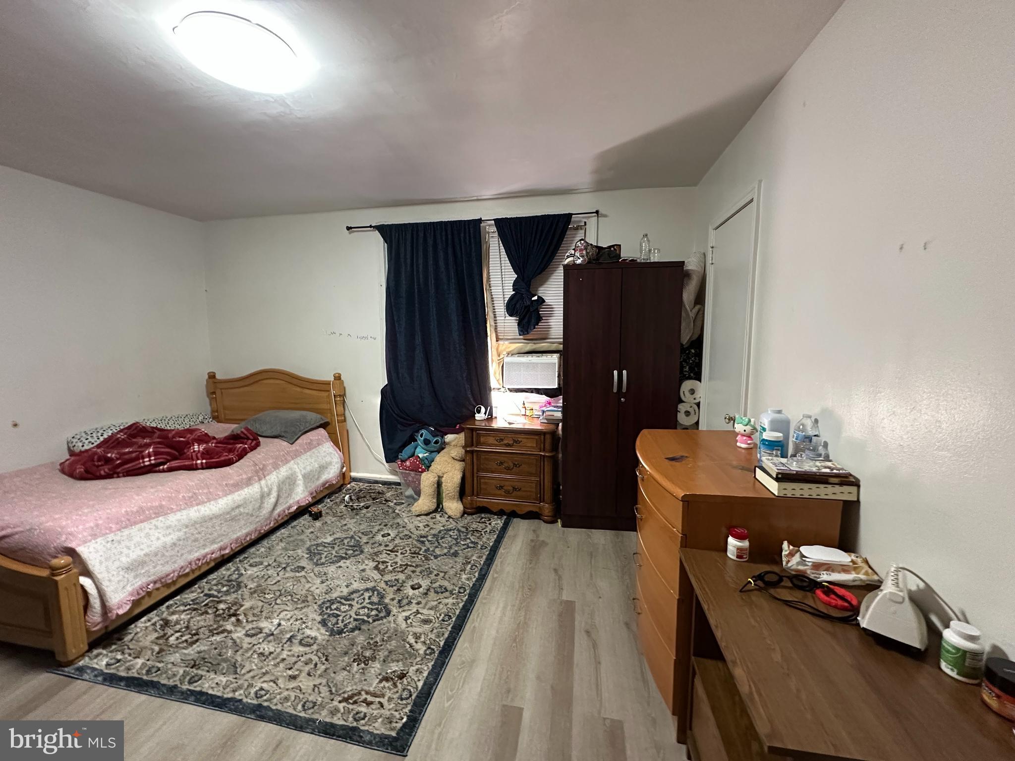 MAYFAIR (WEST) - Residential