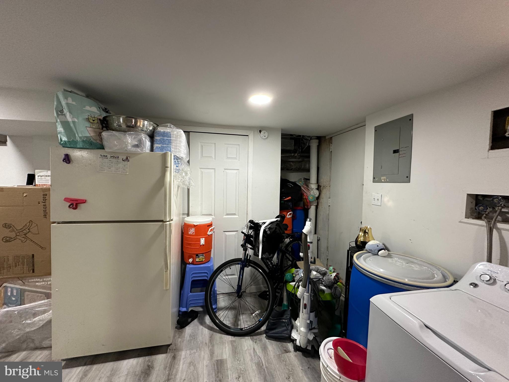 MAYFAIR (WEST) - Residential