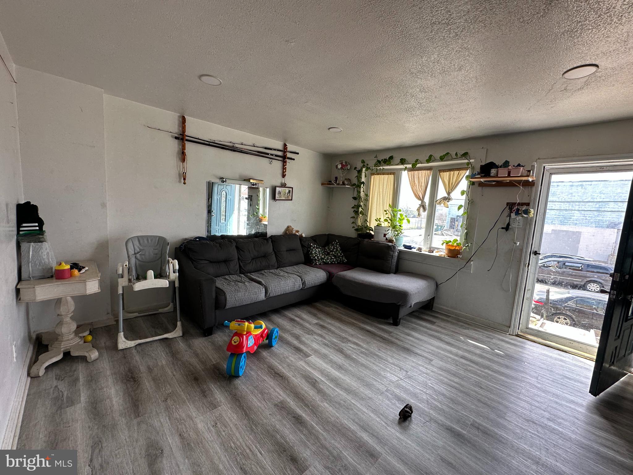 MAYFAIR (WEST) - Residential