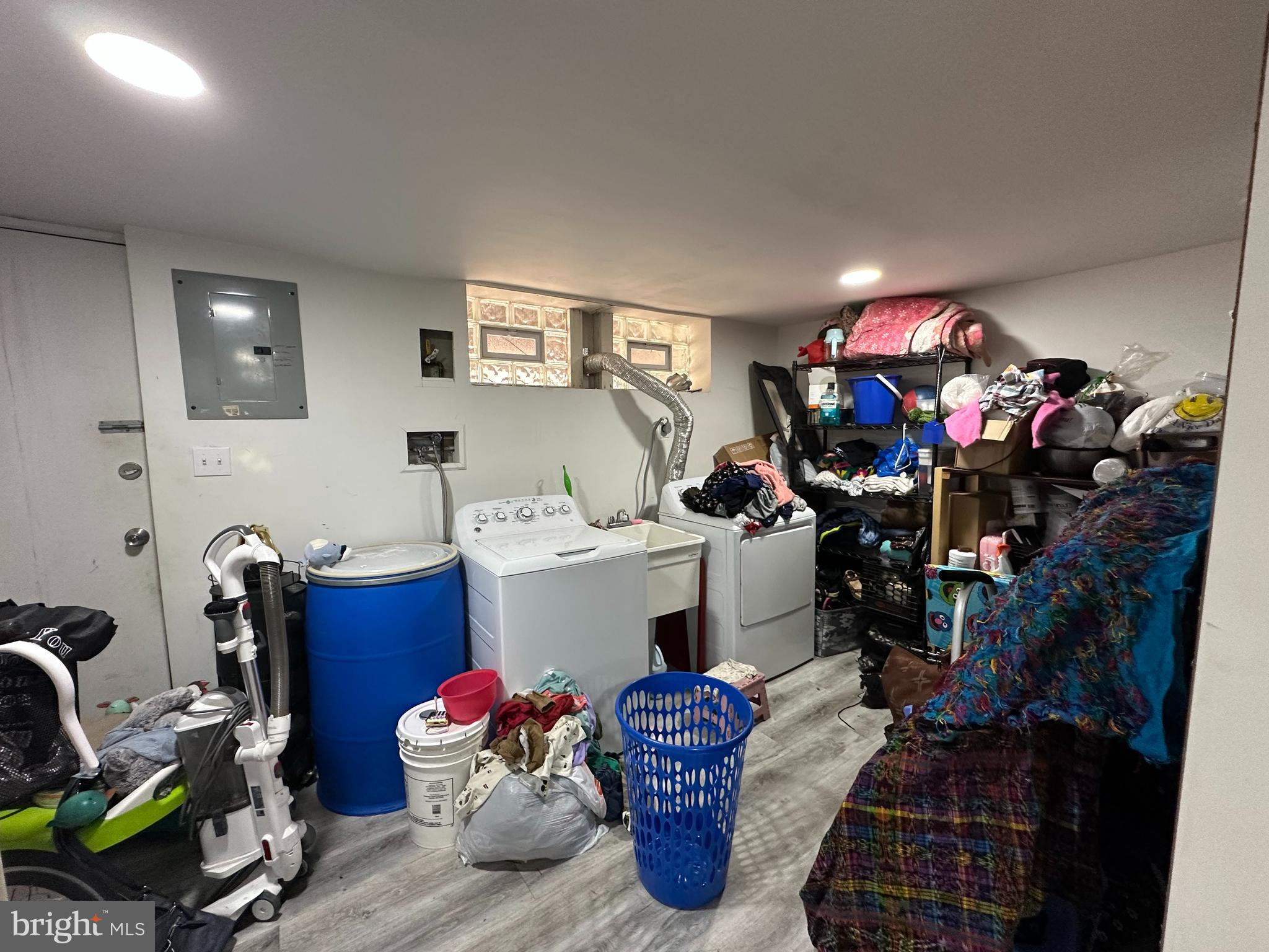 MAYFAIR (WEST) - Residential