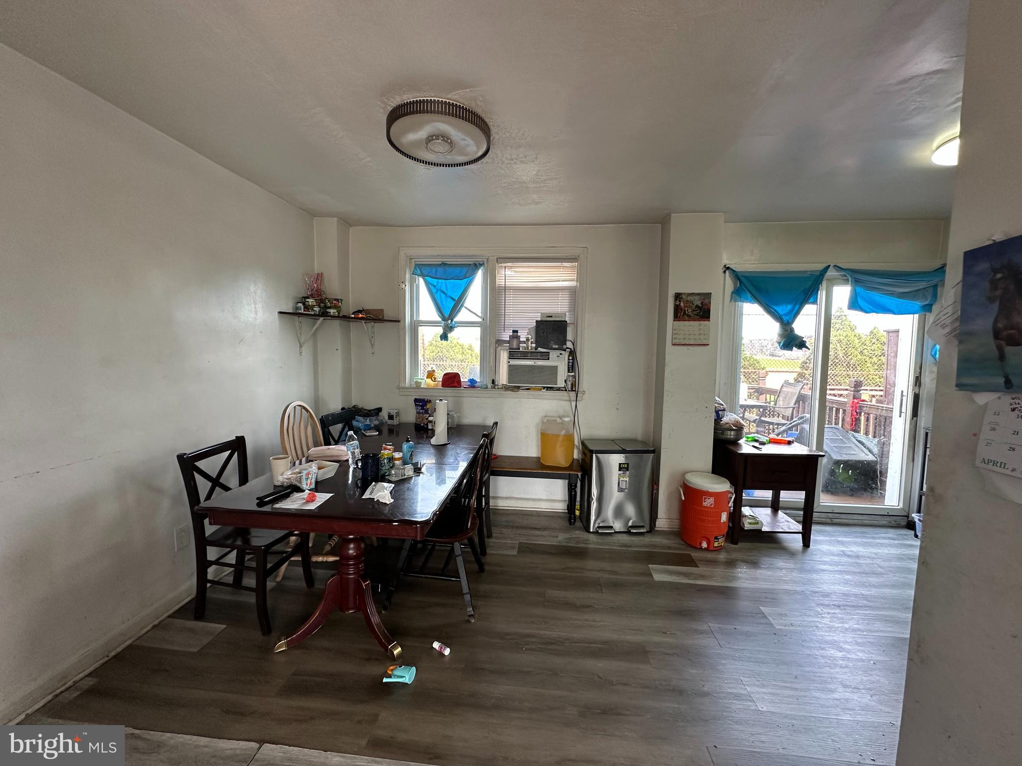 MAYFAIR (WEST) - Residential