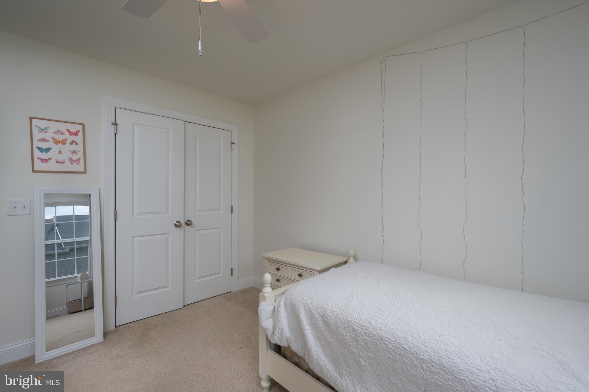 SCHOOL HOUSE MEADOWS - Residential