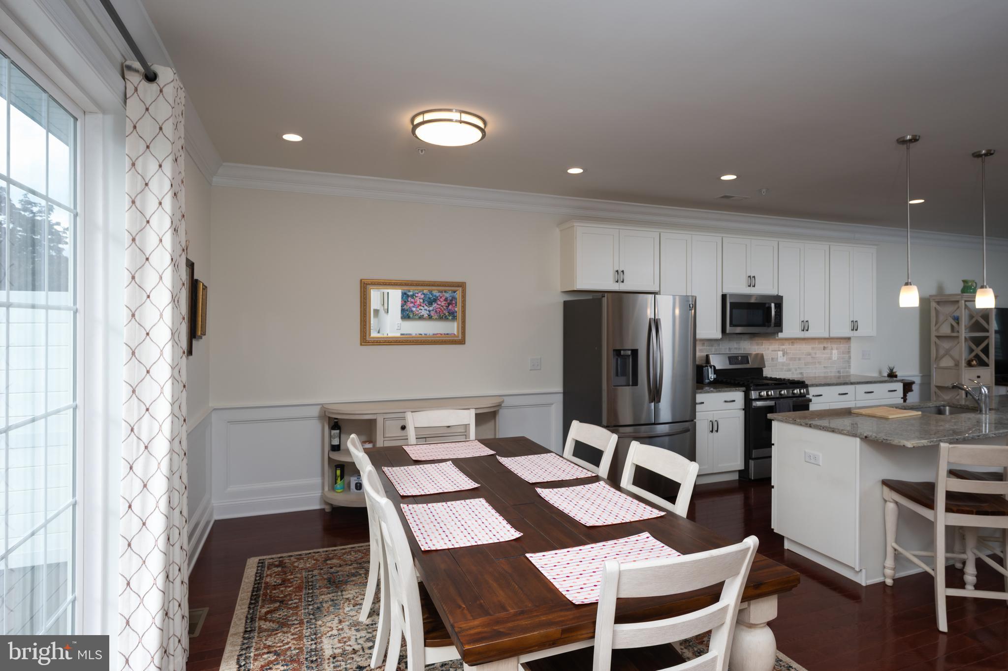 SCHOOL HOUSE MEADOWS - Residential