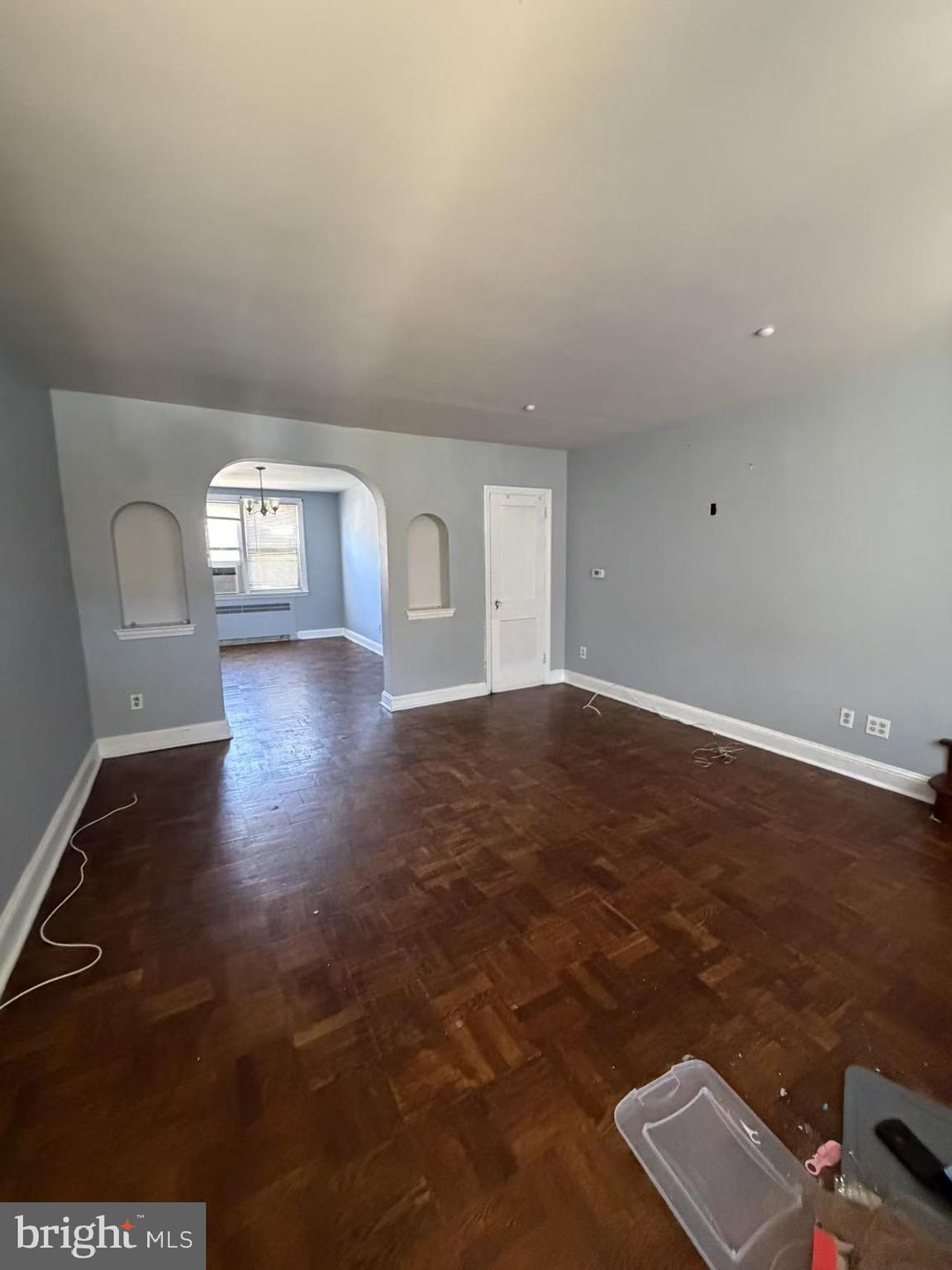 MAYFAIR (WEST) - Residential