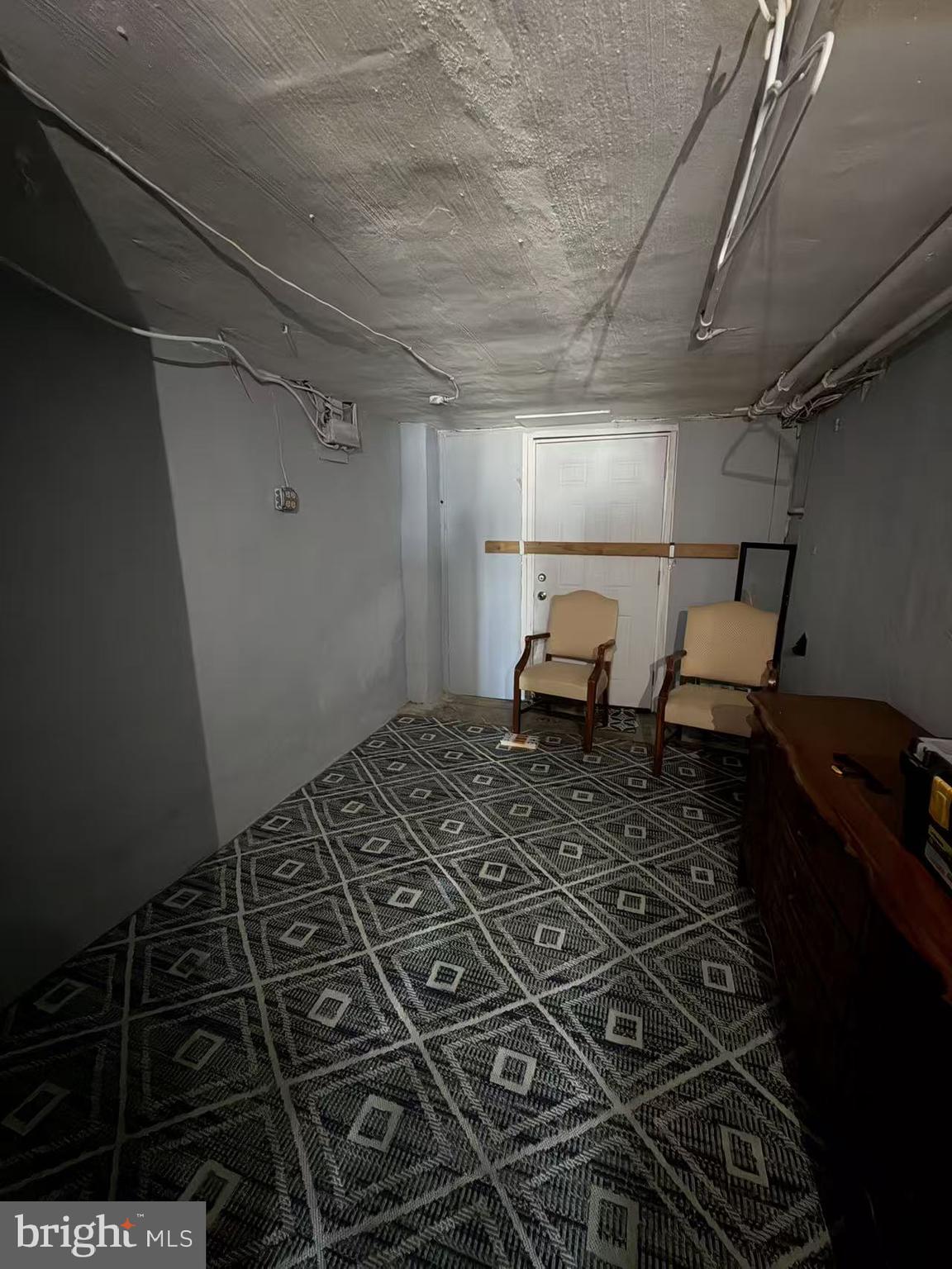 MAYFAIR (WEST) - Residential