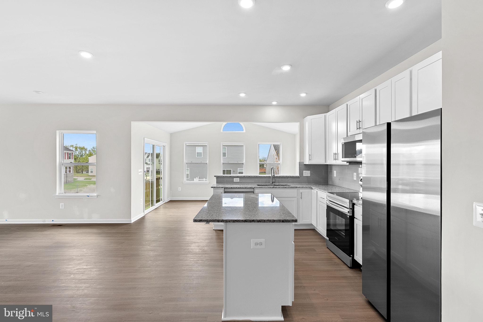 HUNTWELL WEST - Residential