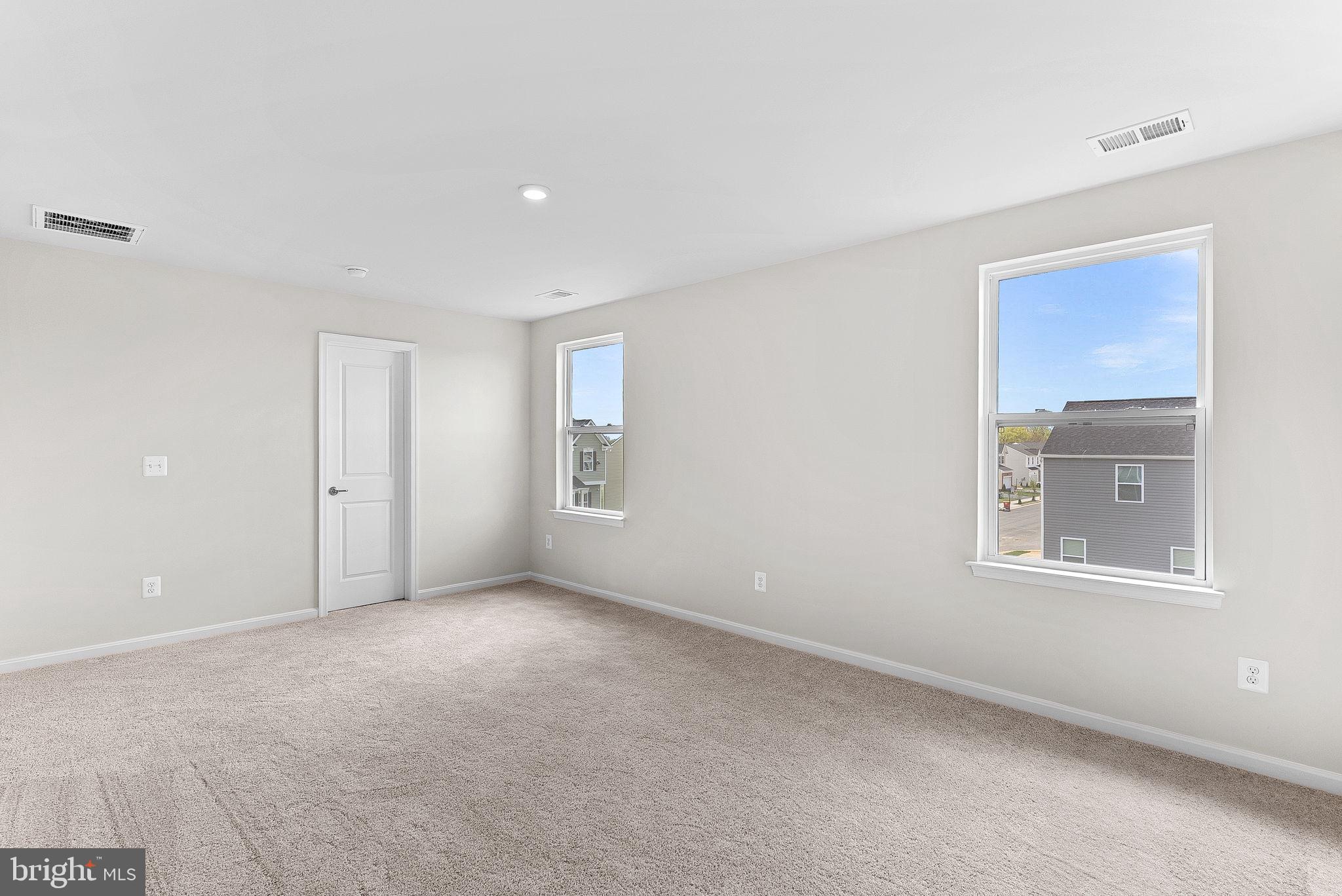 HUNTWELL WEST - Residential