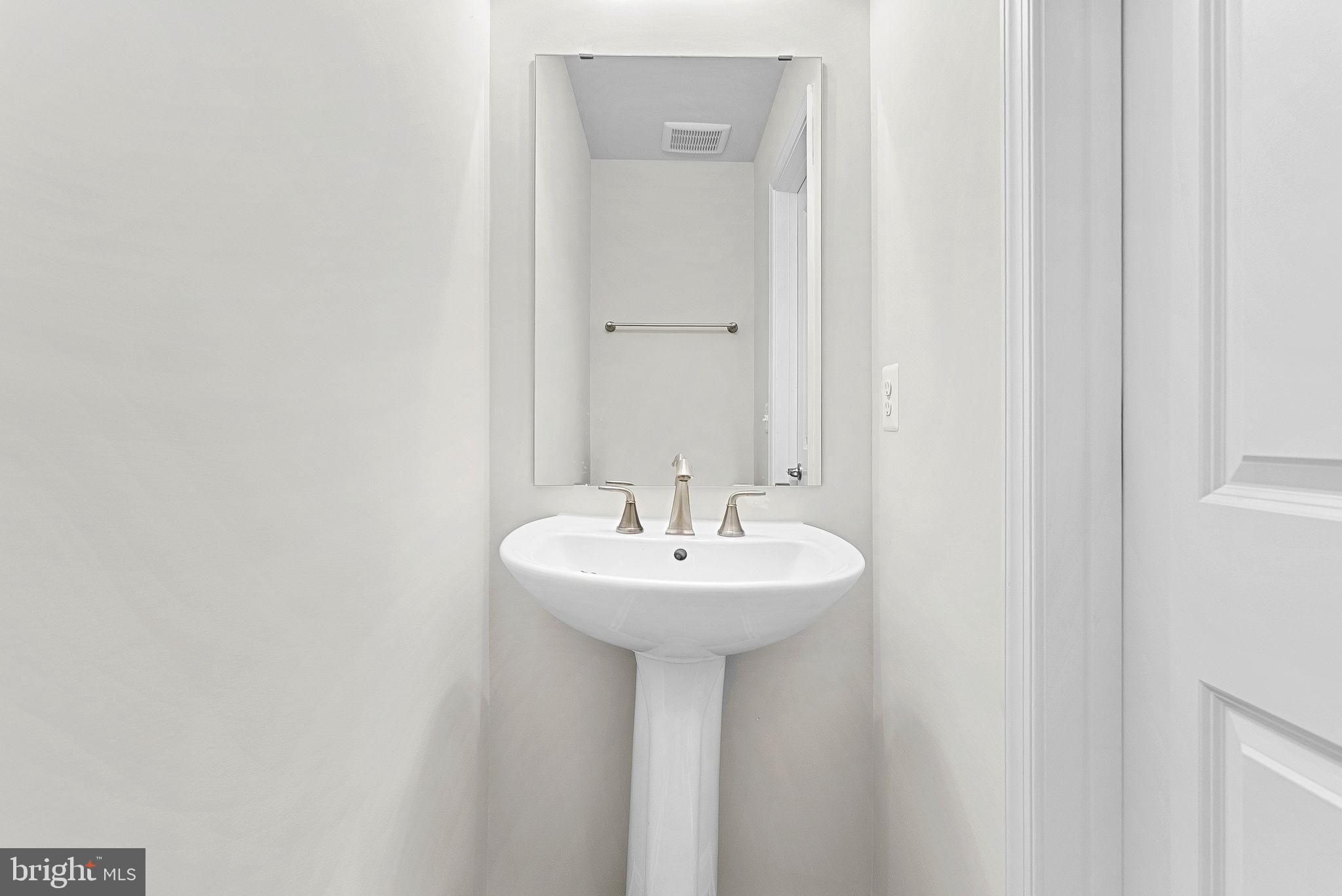 HUNTWELL WEST - Residential