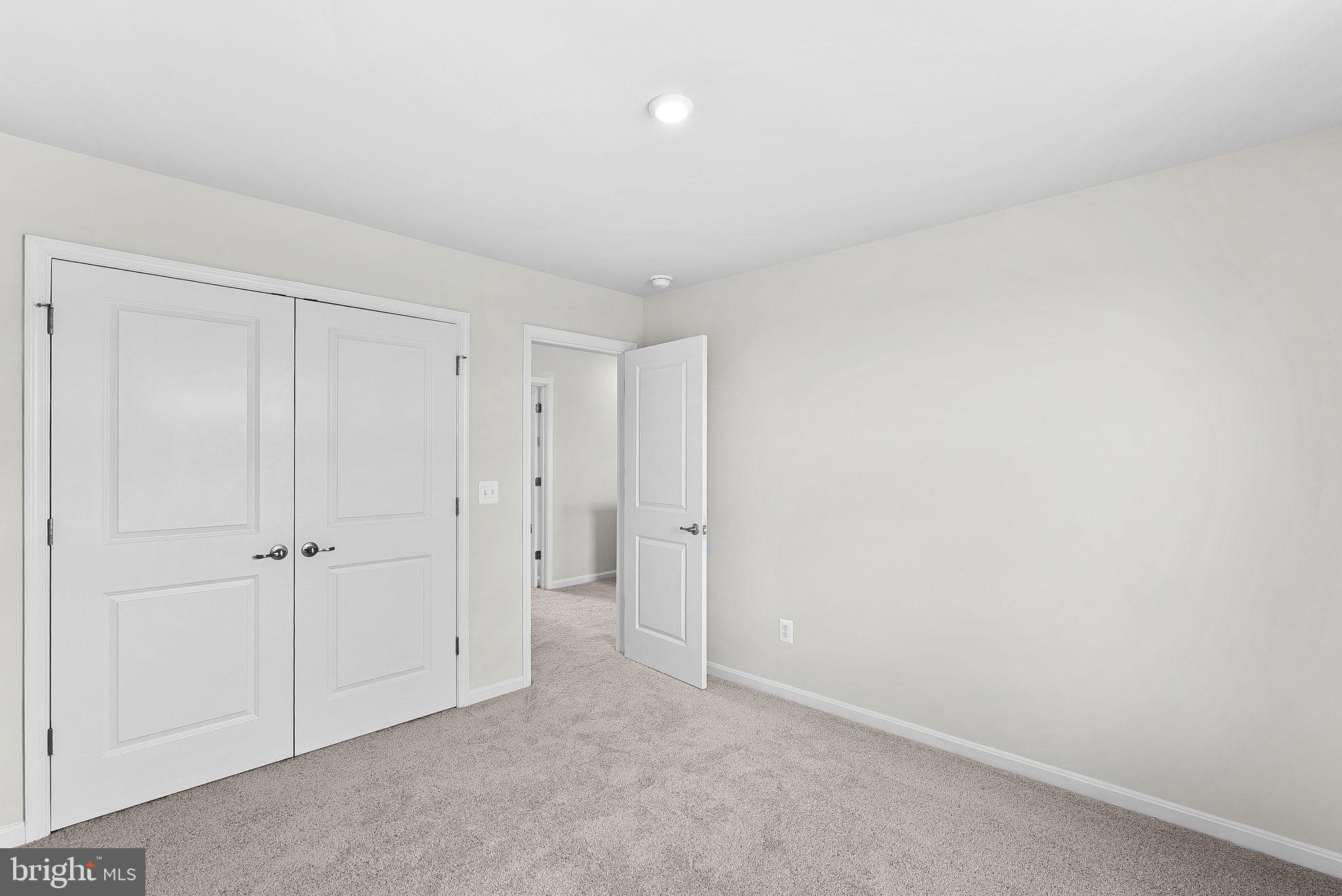 HUNTWELL WEST - Residential