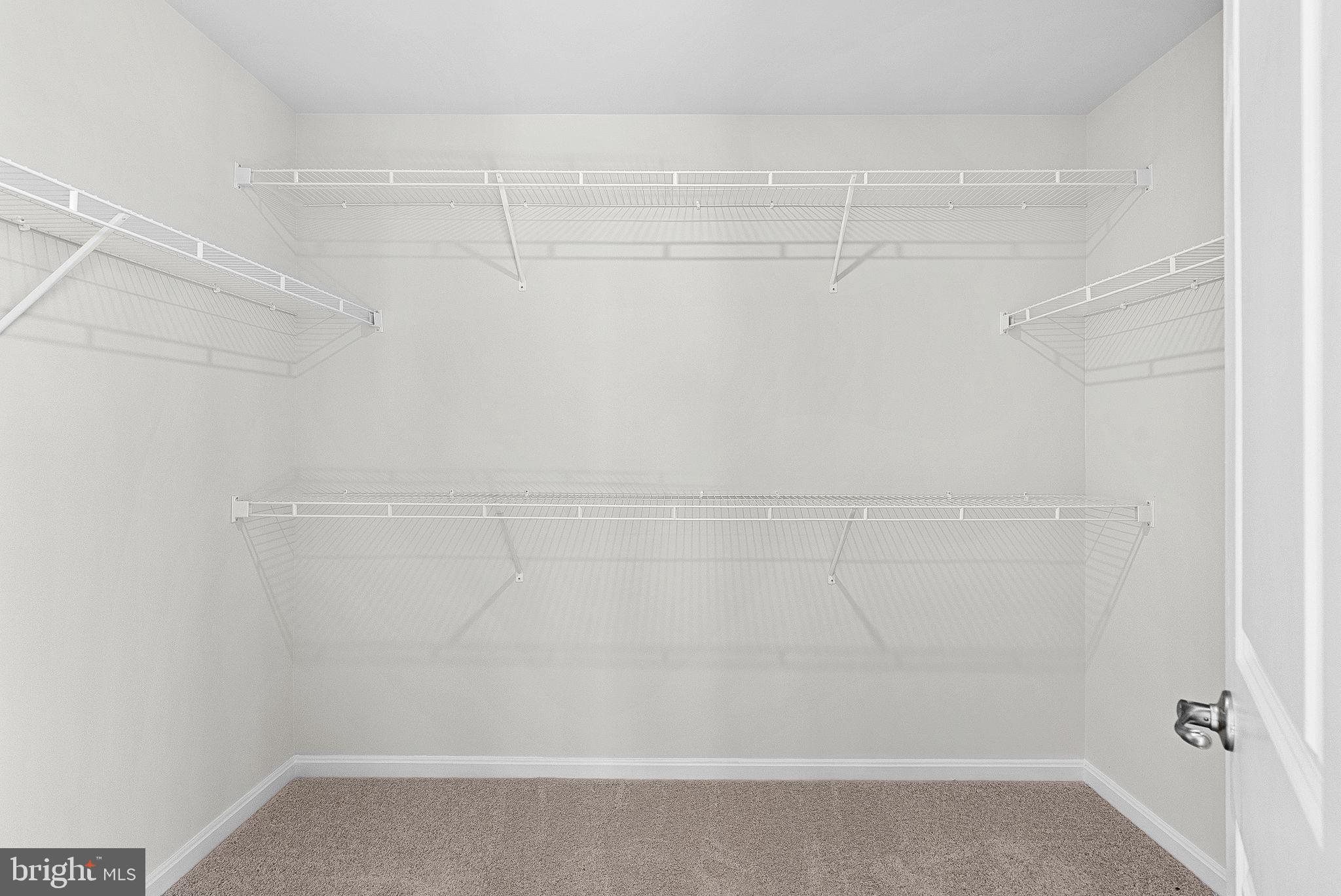 HUNTWELL WEST - Residential