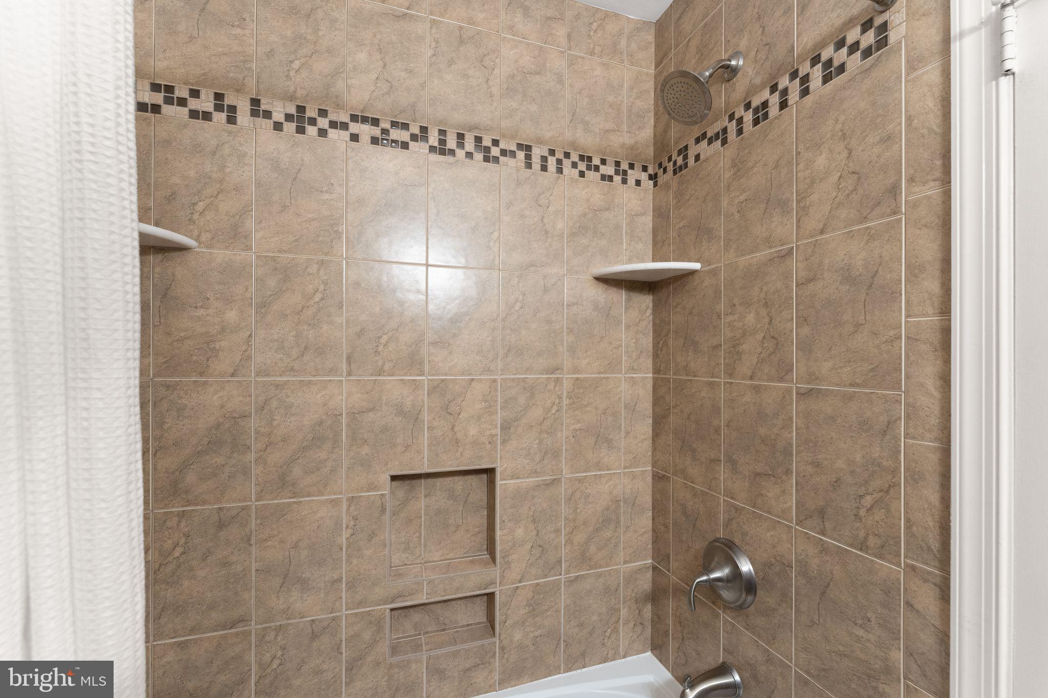 LITTLE ROCKY RUN - Residential