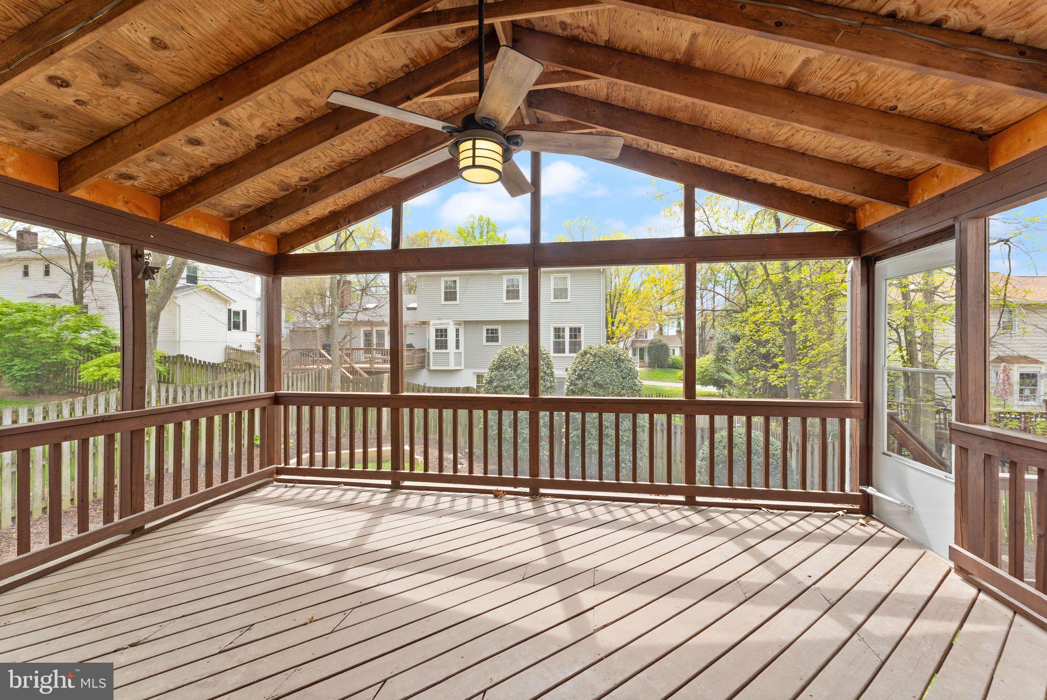 LITTLE ROCKY RUN - Residential