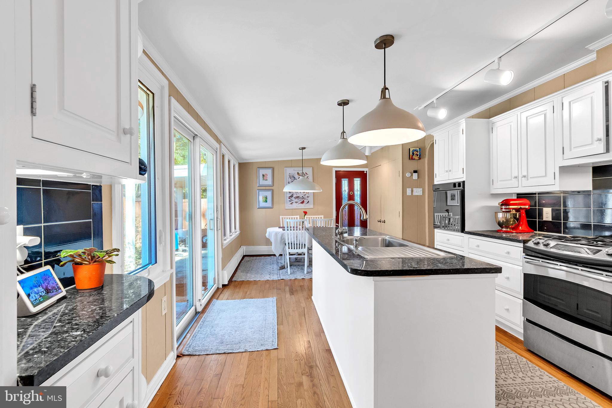 MOUNT WASHINGTON - Residential