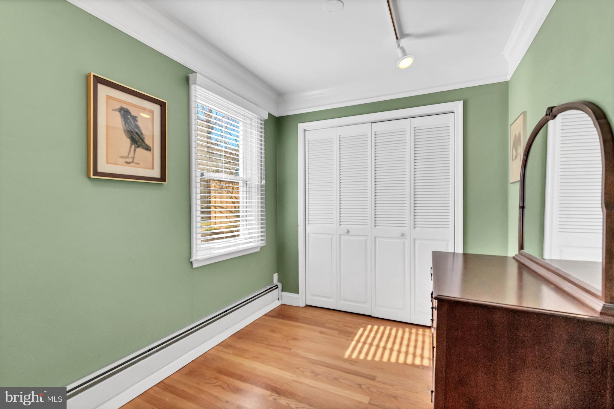 MOUNT WASHINGTON - Residential