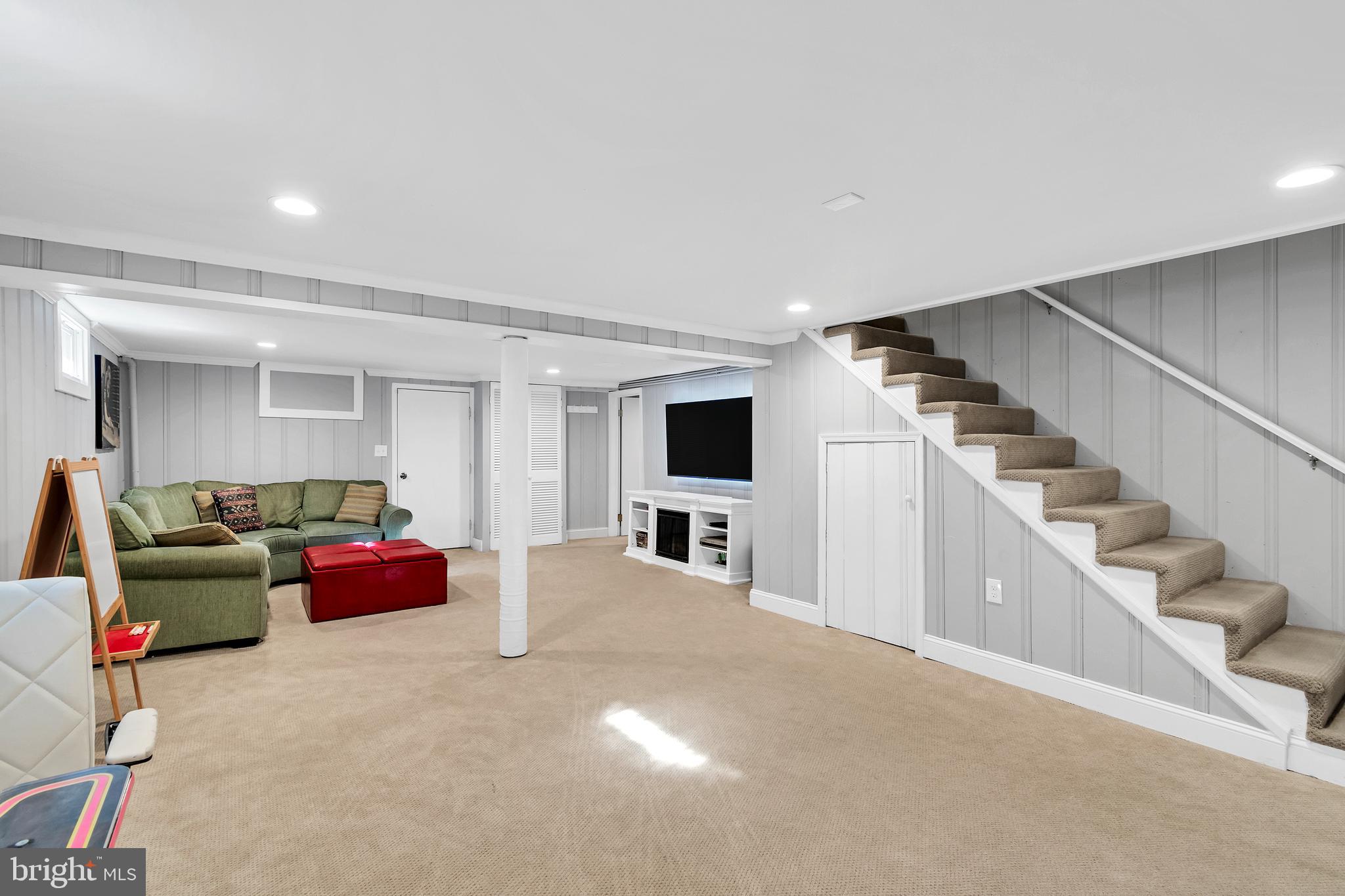 MOUNT WASHINGTON - Residential