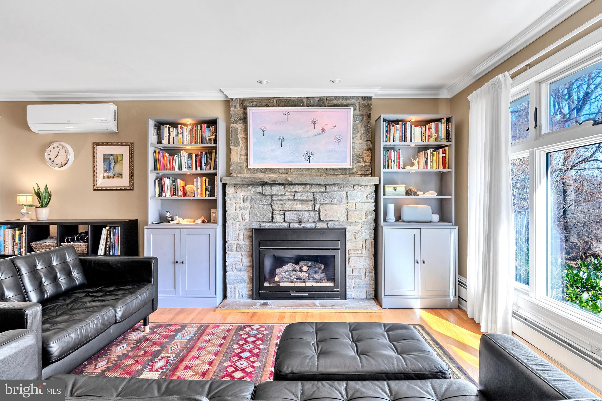 MOUNT WASHINGTON - Residential