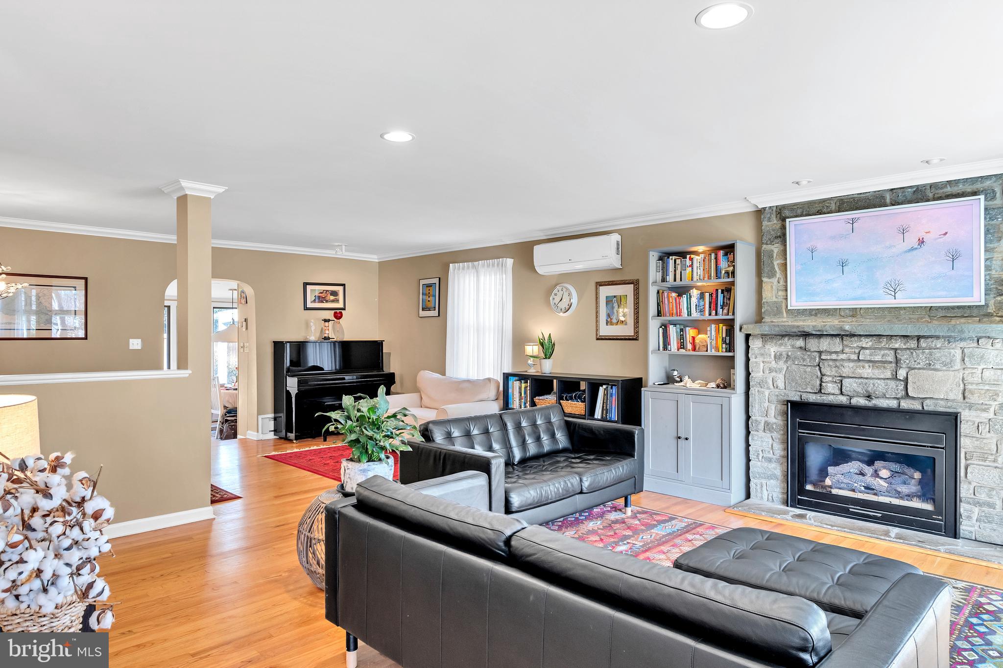 MOUNT WASHINGTON - Residential