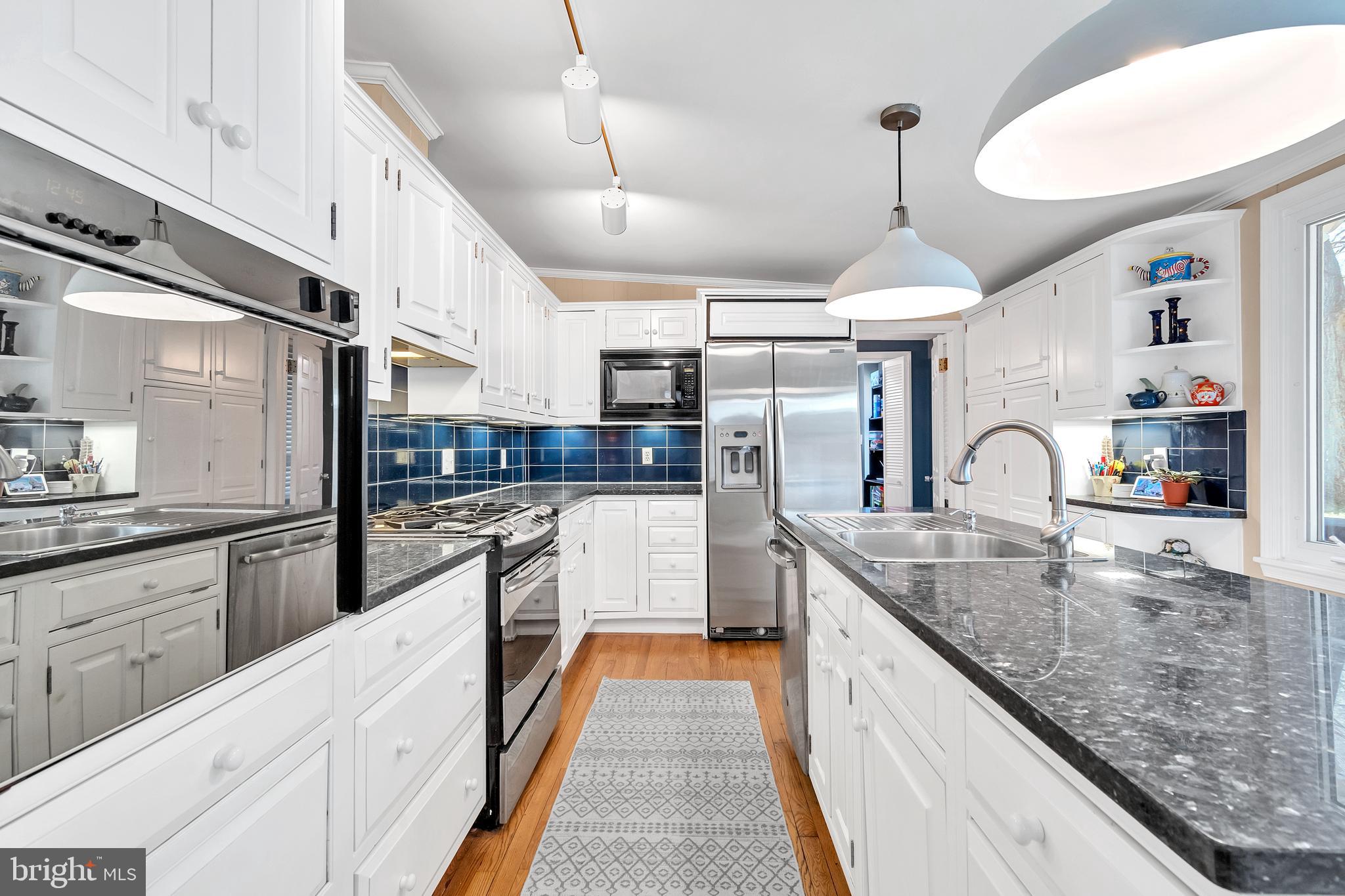 MOUNT WASHINGTON - Residential