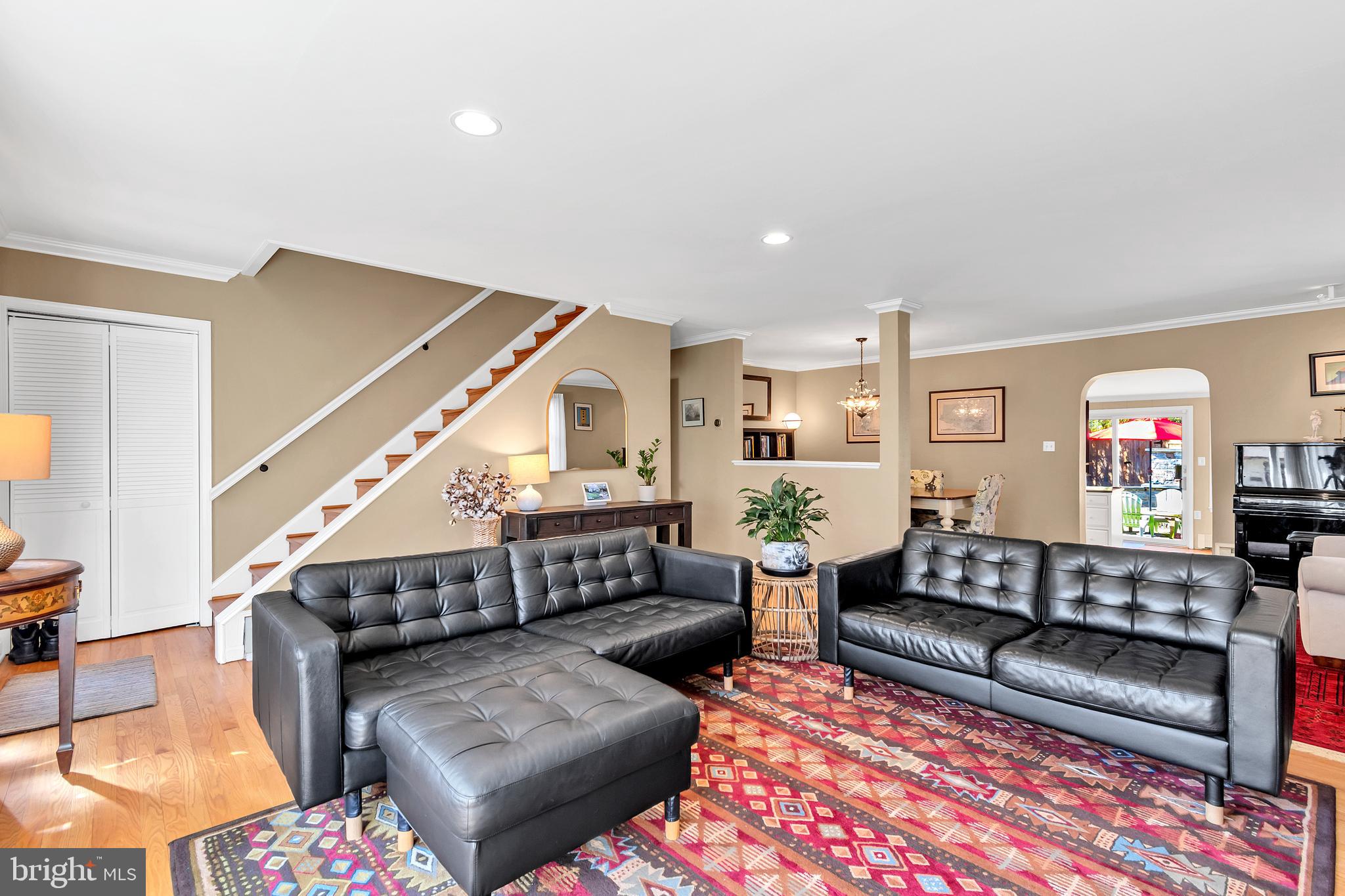 MOUNT WASHINGTON - Residential