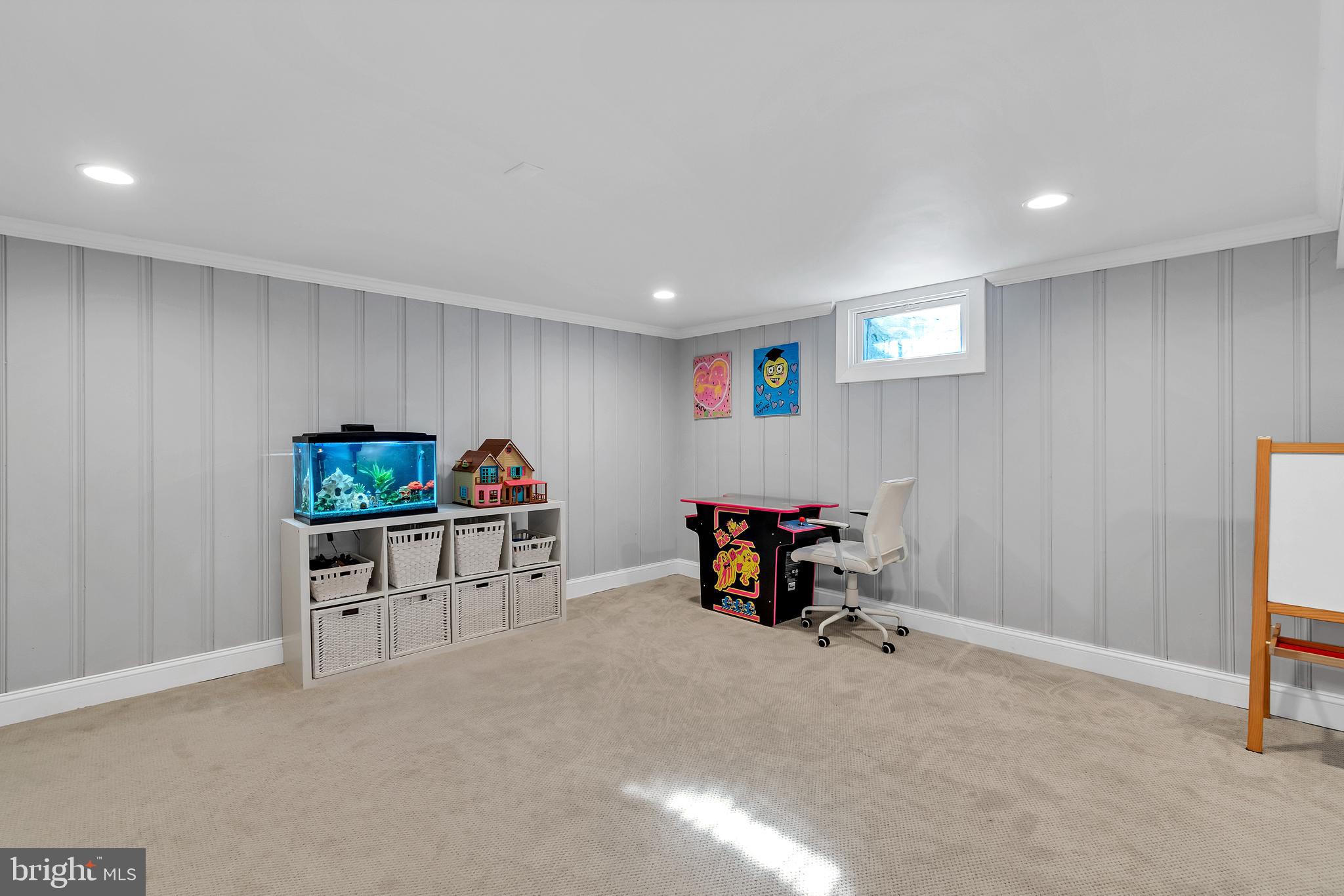 MOUNT WASHINGTON - Residential