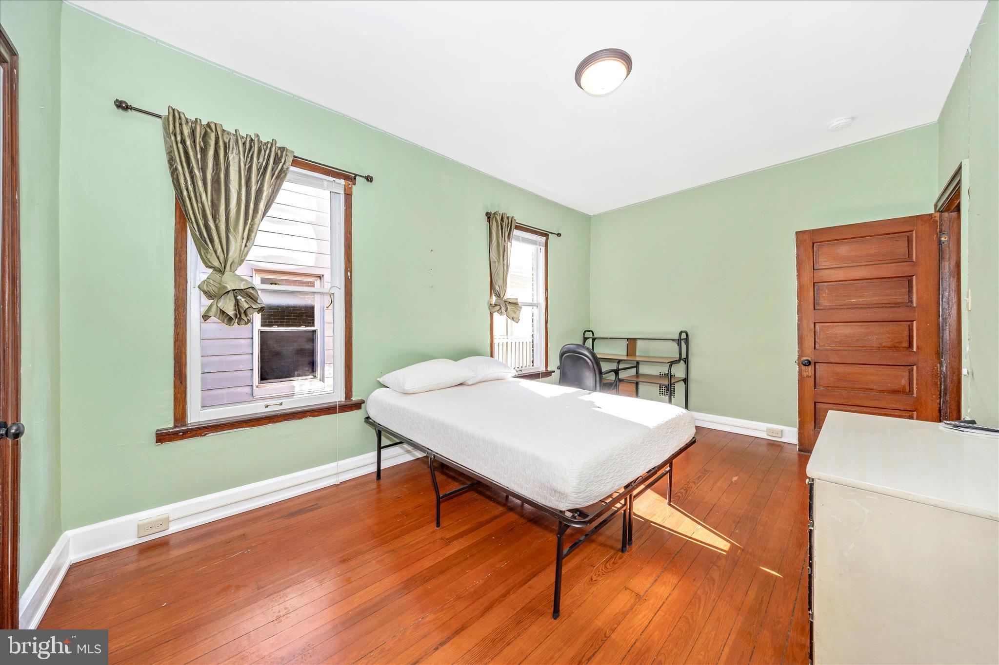 HAGERSTOWN - Residential