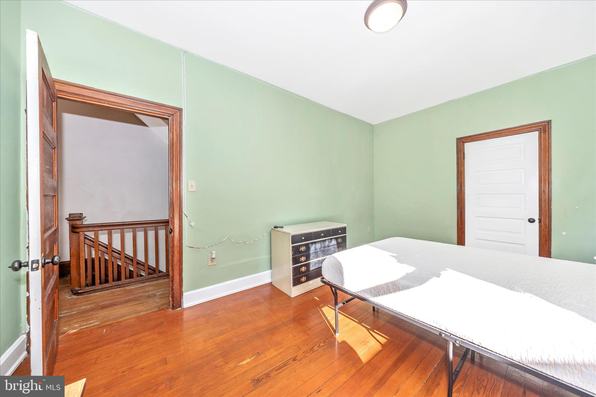 HAGERSTOWN - Residential