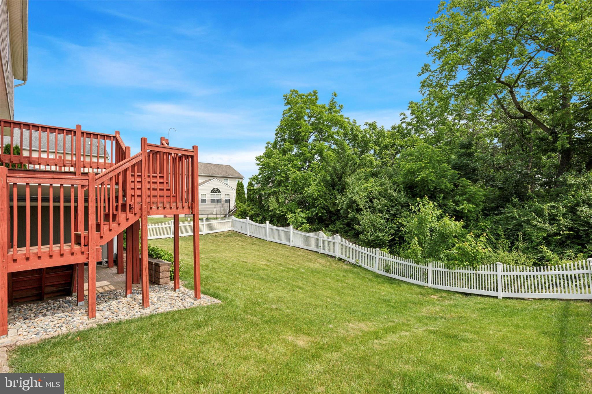 KINGSTON HILL II - Residential