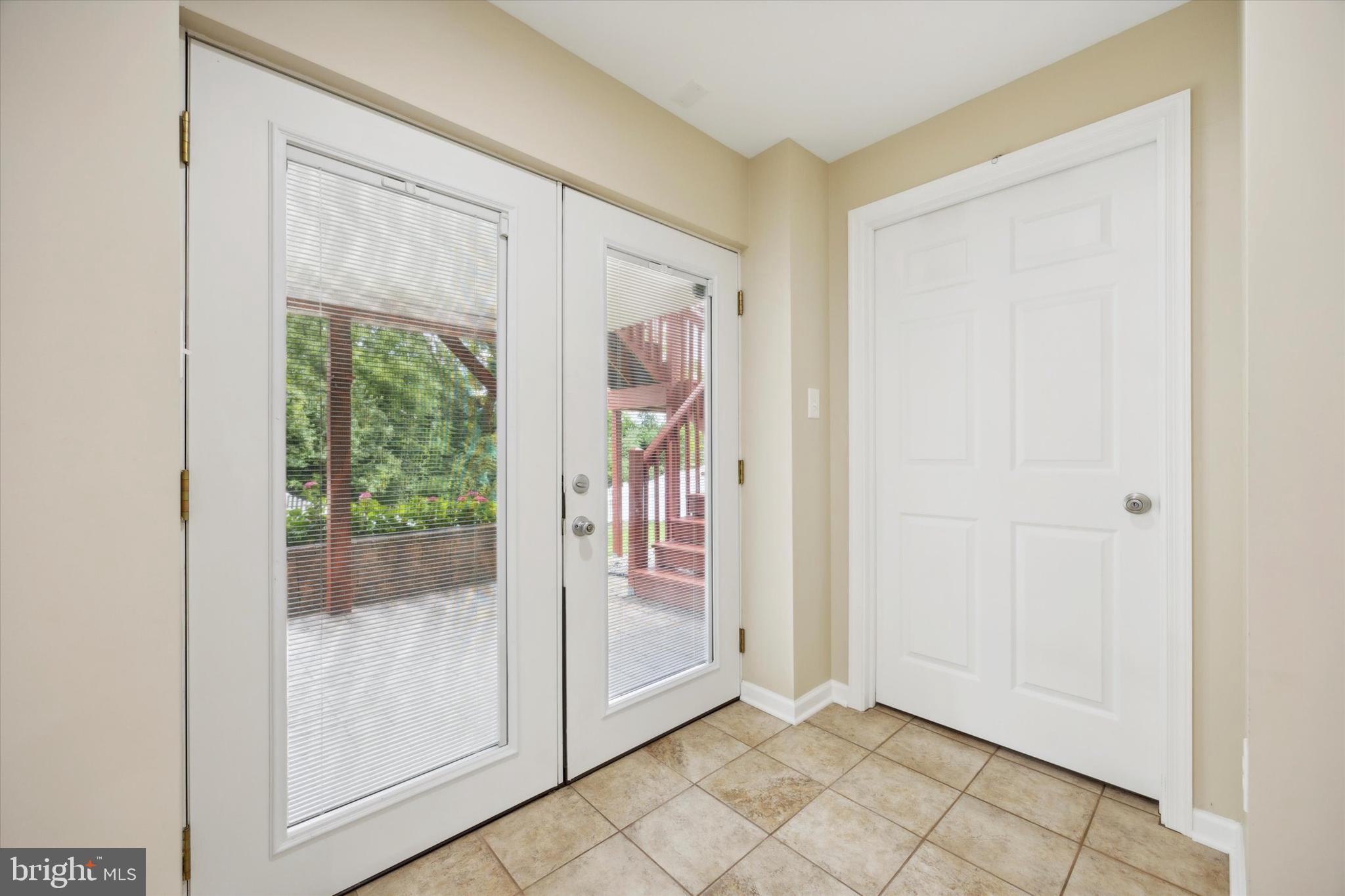 KINGSTON HILL II - Residential