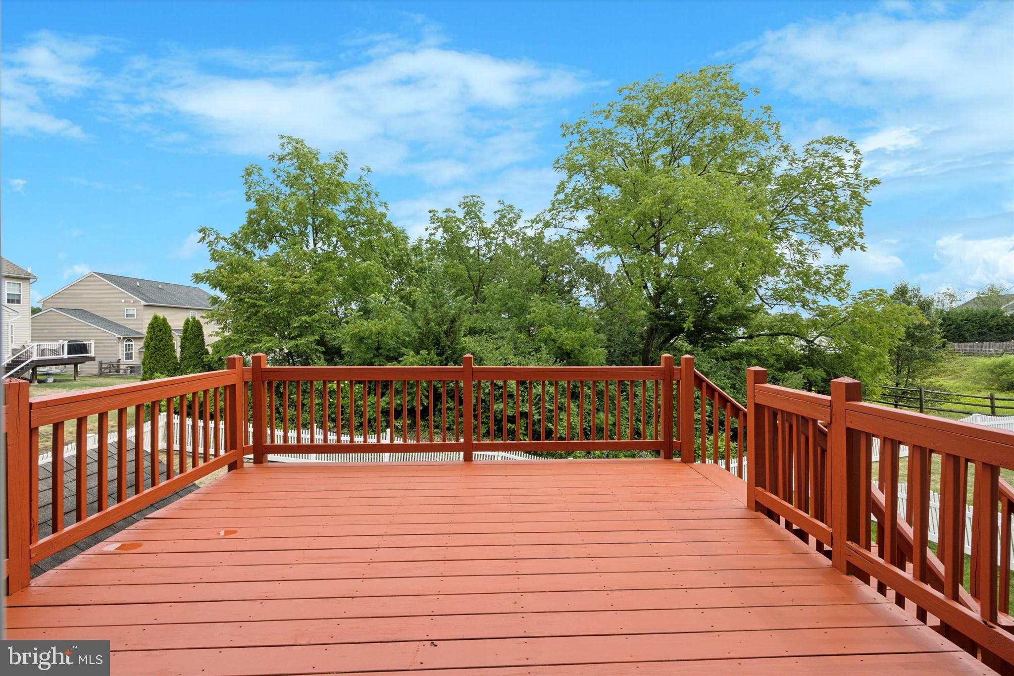 KINGSTON HILL II - Residential