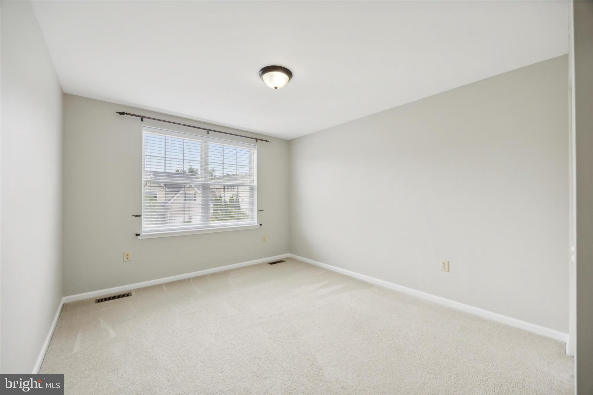 KINGSTON HILL II - Residential