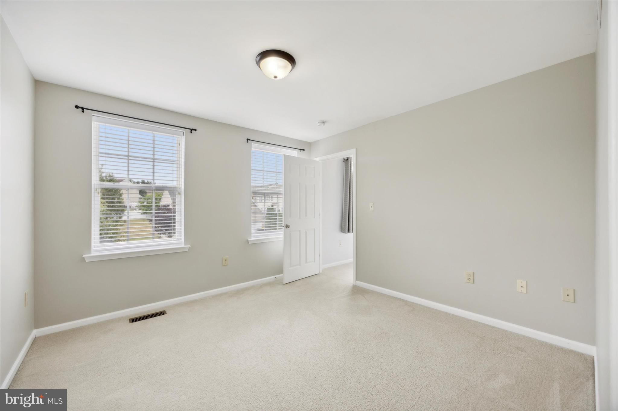 KINGSTON HILL II - Residential