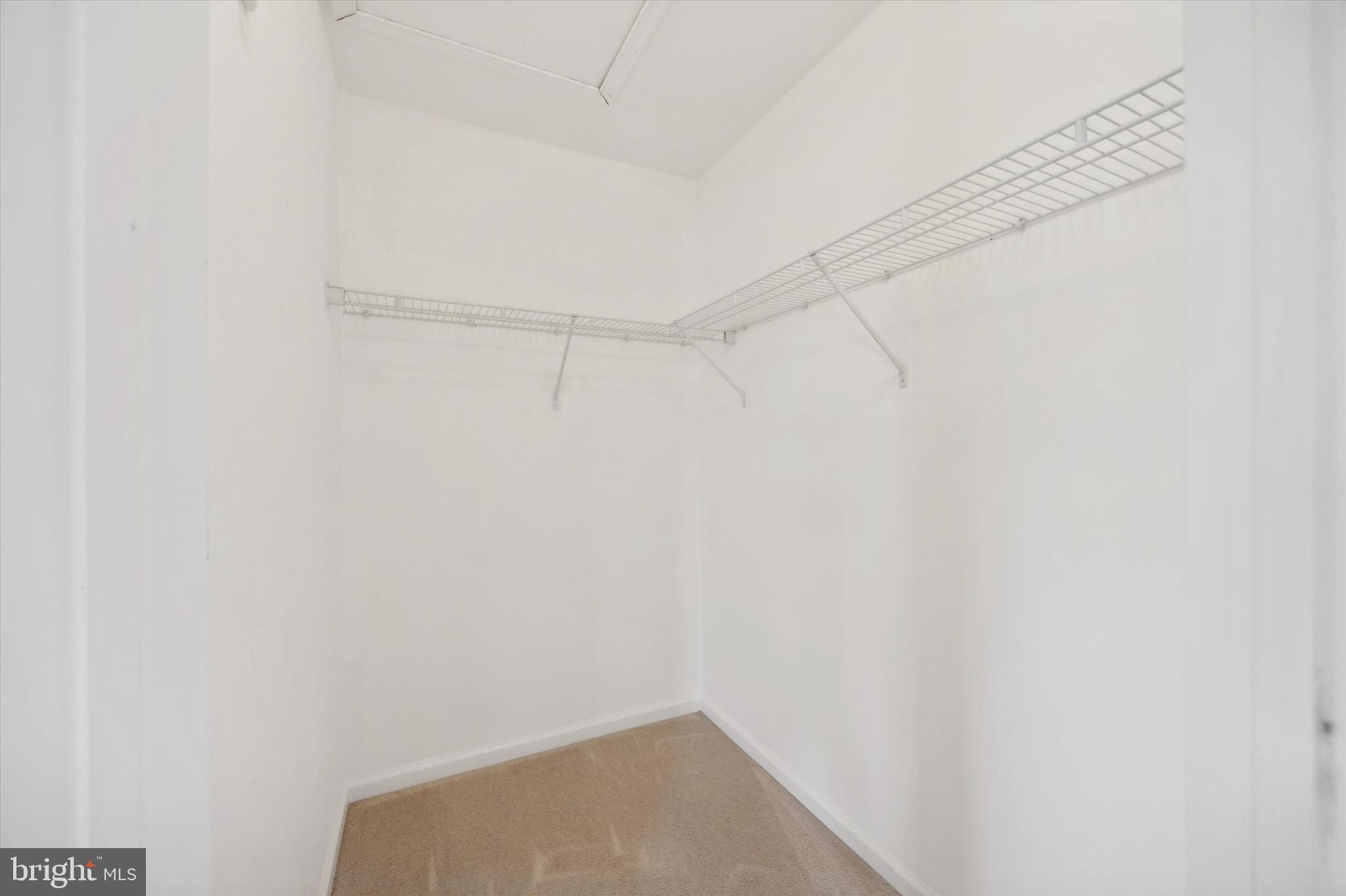 KINGSTON HILL II - Residential