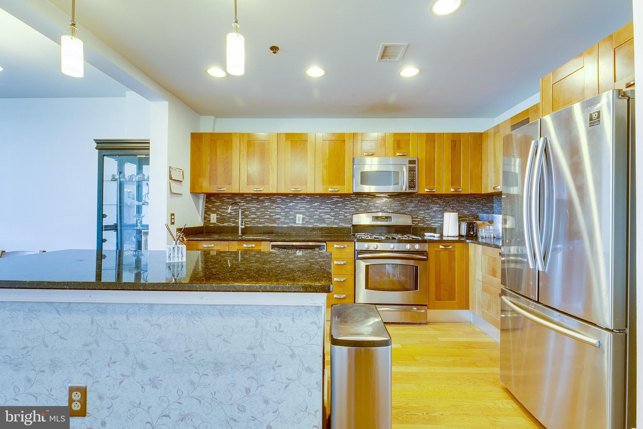 MIDTOWN BETHESDA NORTH - Residential