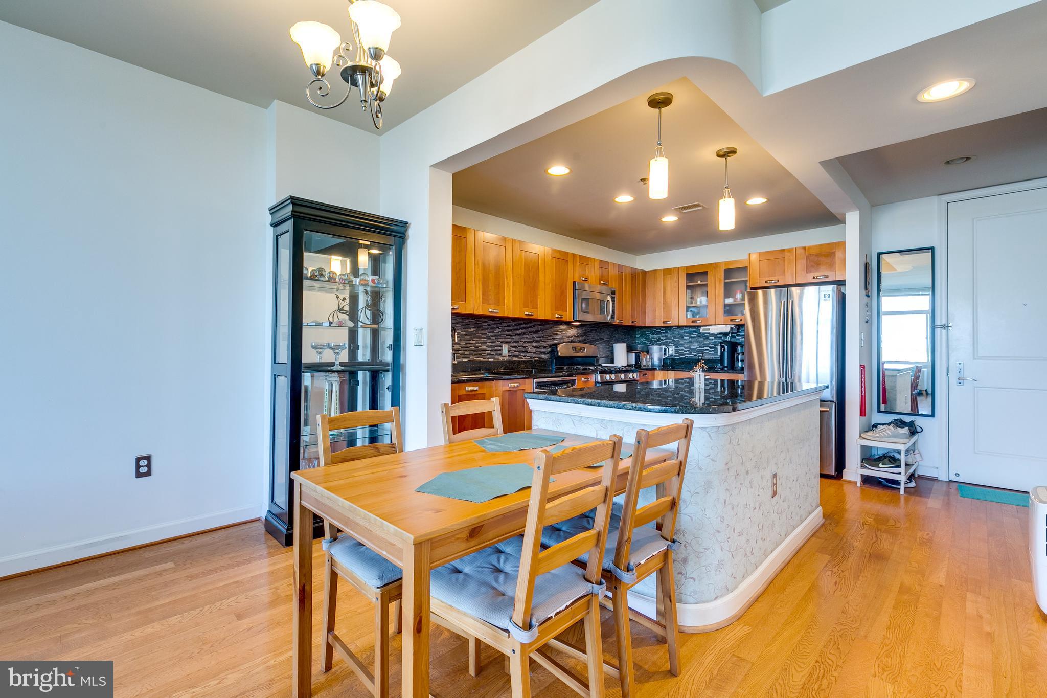 MIDTOWN BETHESDA NORTH - Residential