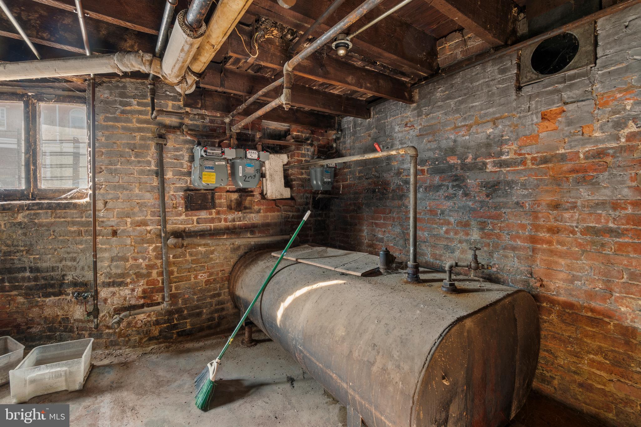 CHARLES VILLAGE - Residential Income